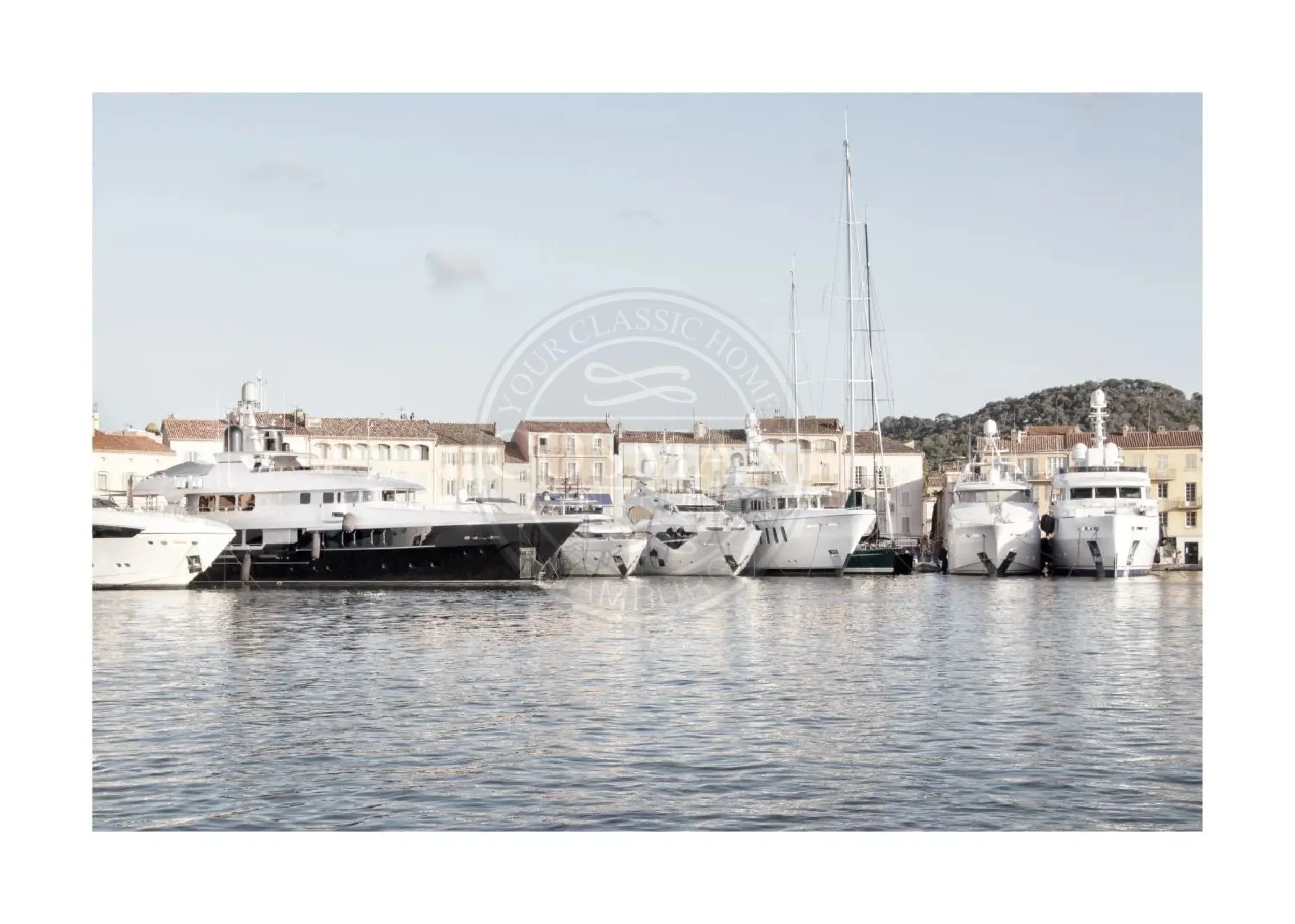 Schwarz-weiß-Poster von Saint Tropez Hafen, 29,7x21cm, von Cosman-Photocollection, mit weißem Rand, Wanddekoration