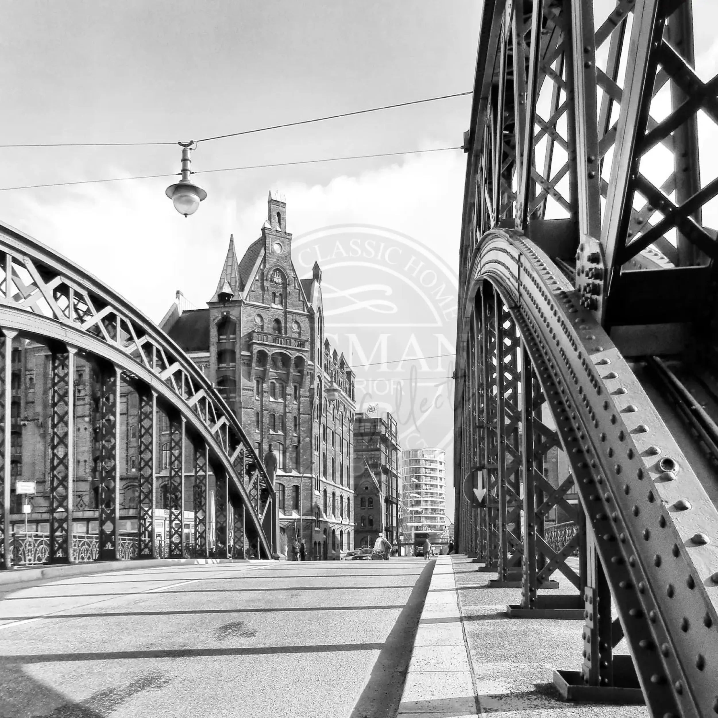 Schwarz-weiß Poster der Hamburger Speicherstadt von Cosman-Photocollection, 40x40 cm, mit weißem Rand, Wanddekoration