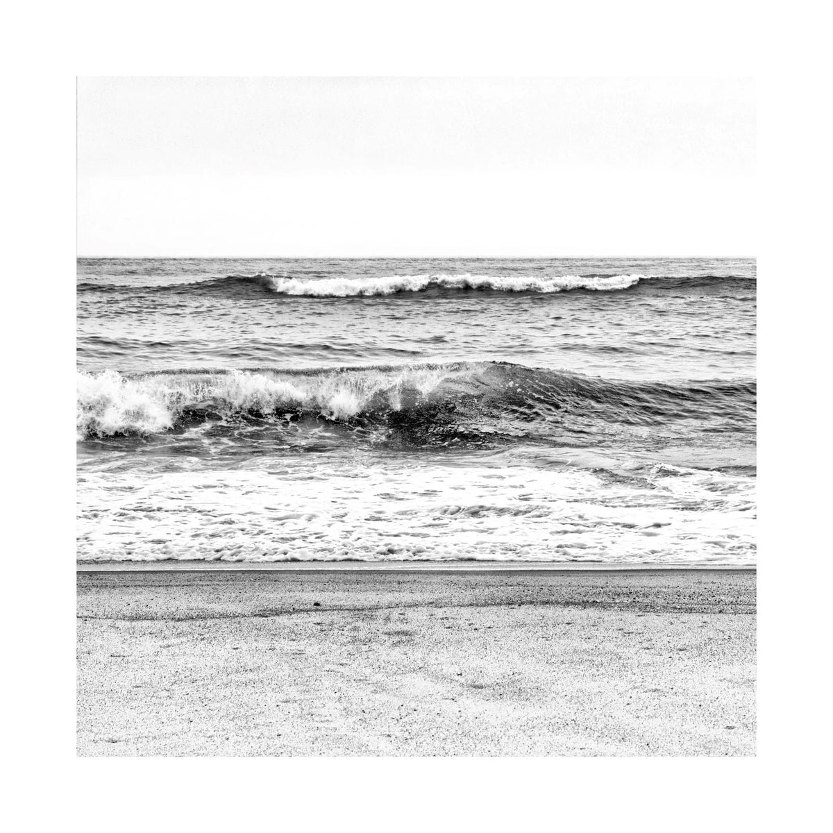 Schwarz-weiß Poster des Hamptons Long Island 'Ocean' von Cosman-Photocollection, 40x40 cm, mit weißem Rand.