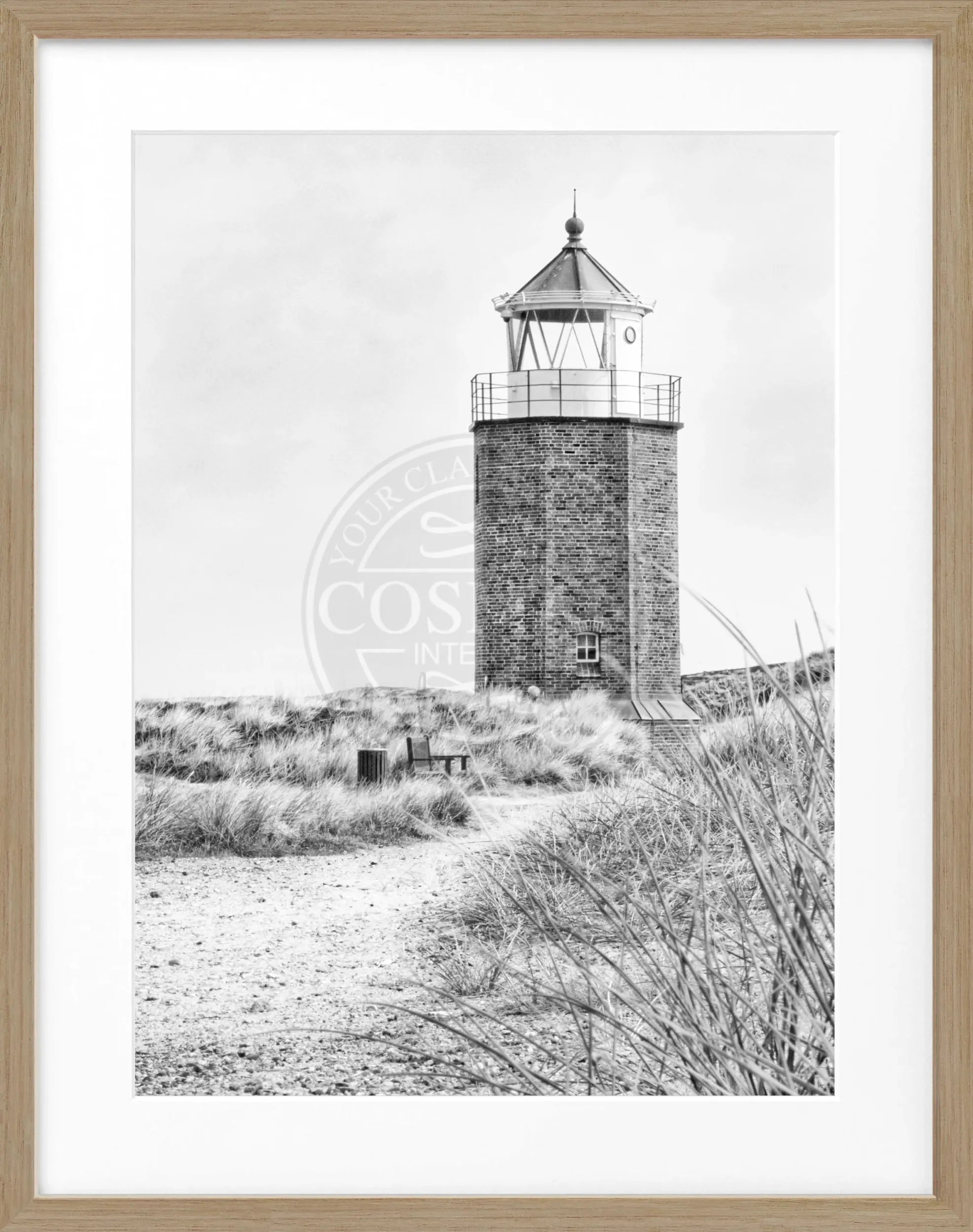 Schwarz-weiß Poster mit Rahmen, Sylt Leuchtturm ’Rotes Kliff’, von Cosman-Photocollection, 25x31 cm, dekoratives Wandbild