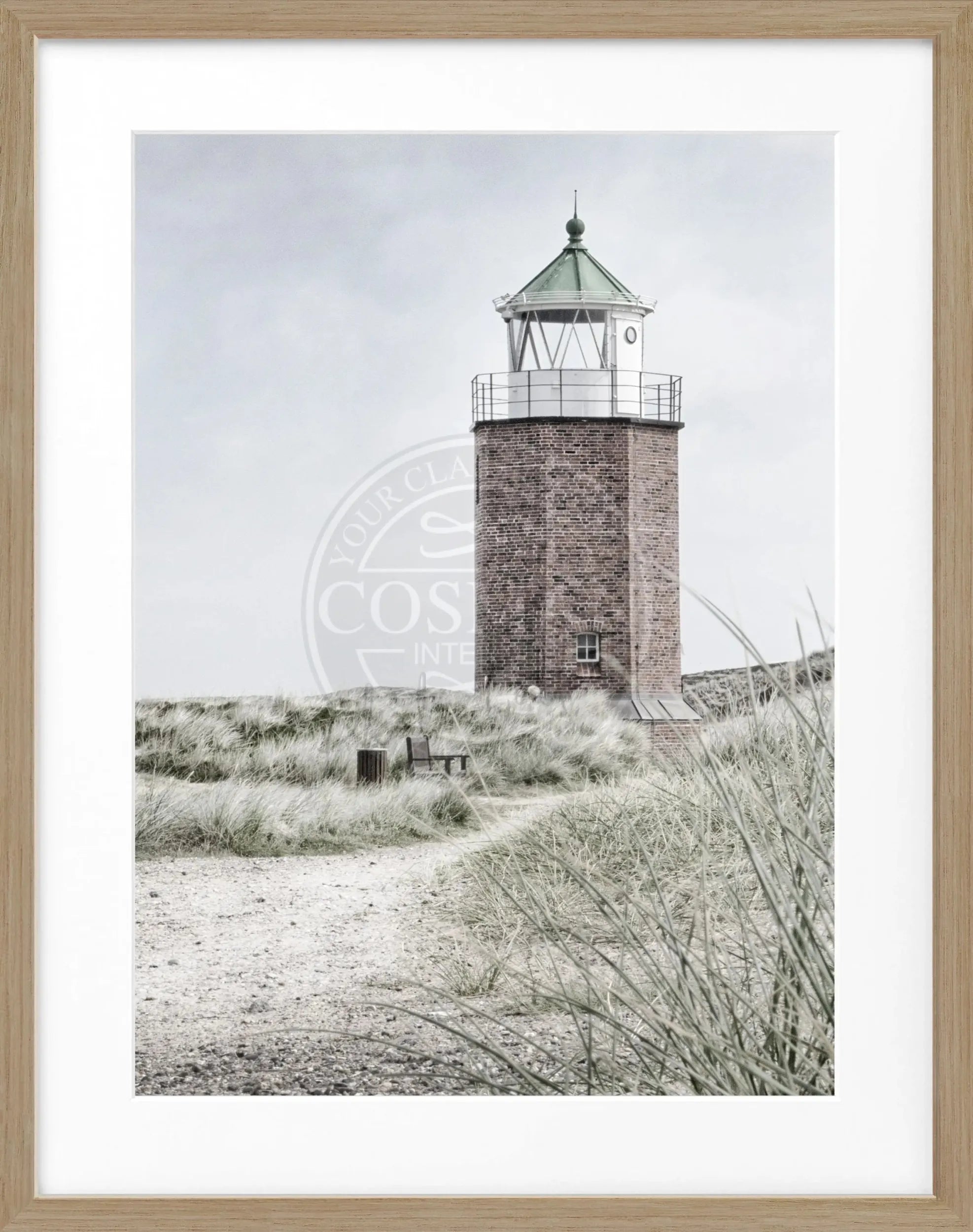 Schwarz-weiß Poster mit Rahmen von Cosman-Photocollection, Sylt Leuchtturm ’Rotes Kliff’, 25x31 cm, dekoratives Strandmotiv