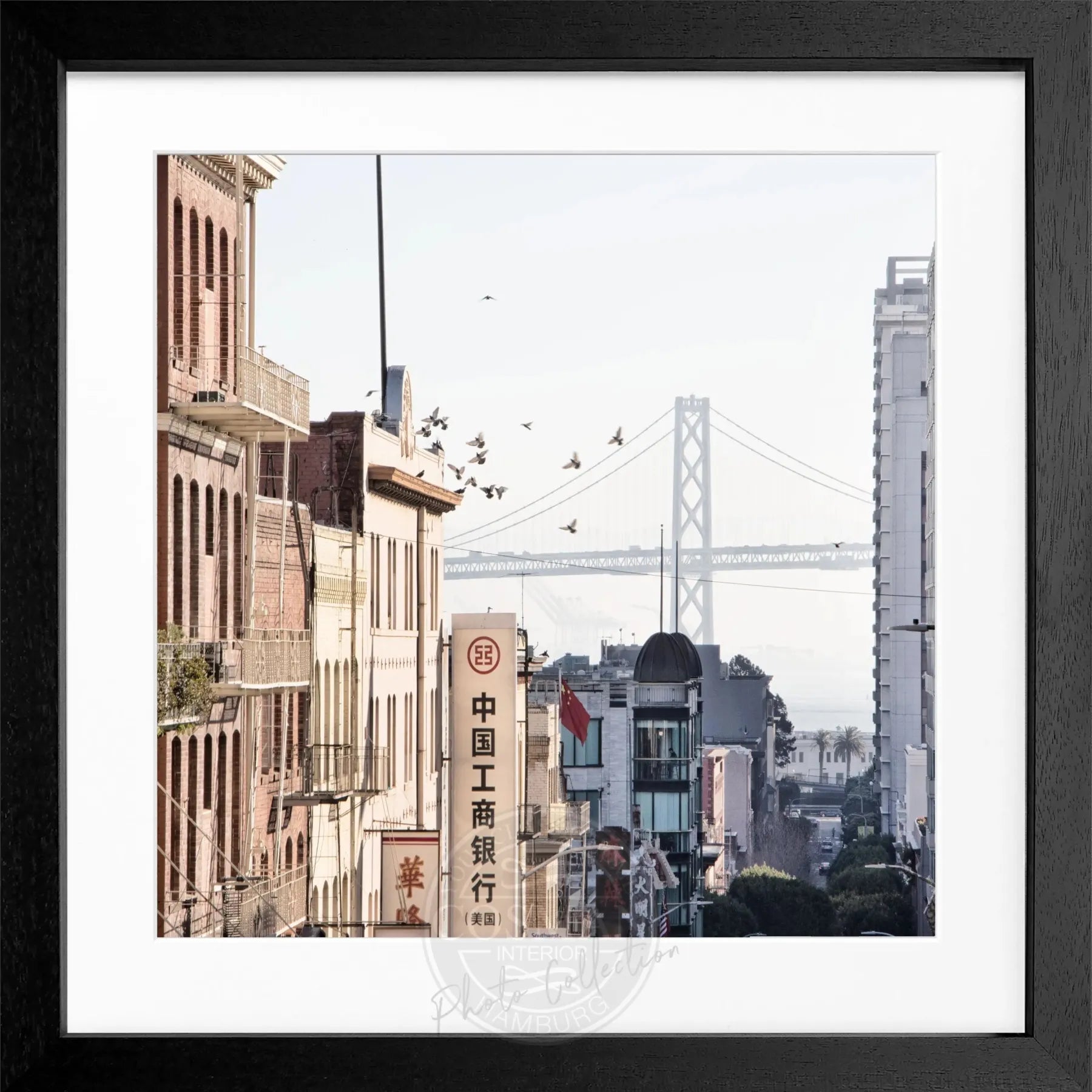 Schwarz-weiß Poster mit Rahmen der Bay Bridge in San Francisco, 55x55 cm, von Cosman-Photocollection.