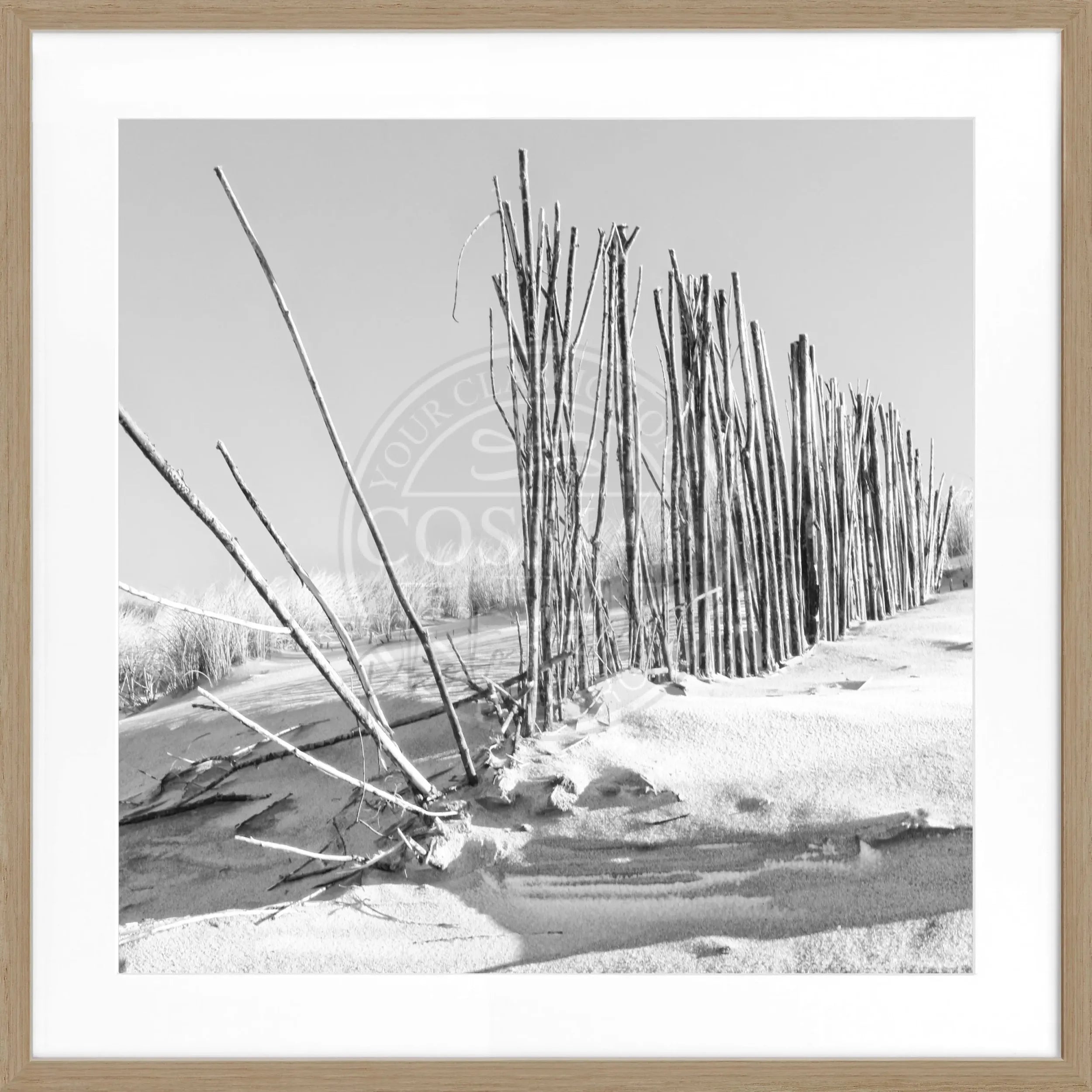 Schwarz-weiß Poster mit Rahmen ’Beach’ Sylt von Cosman-Photocollection, quadratisches Wandbild, 55x55 cm