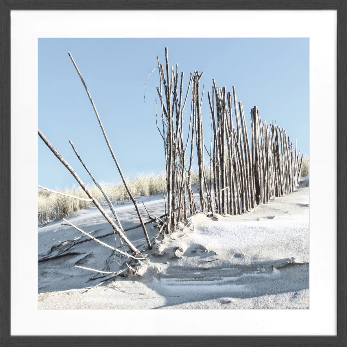 Schwarz-weiß Poster mit Rahmen ’Beach’ Sylt von Cosman-Photocollection, quadratisches Motiv, 55x55 cm