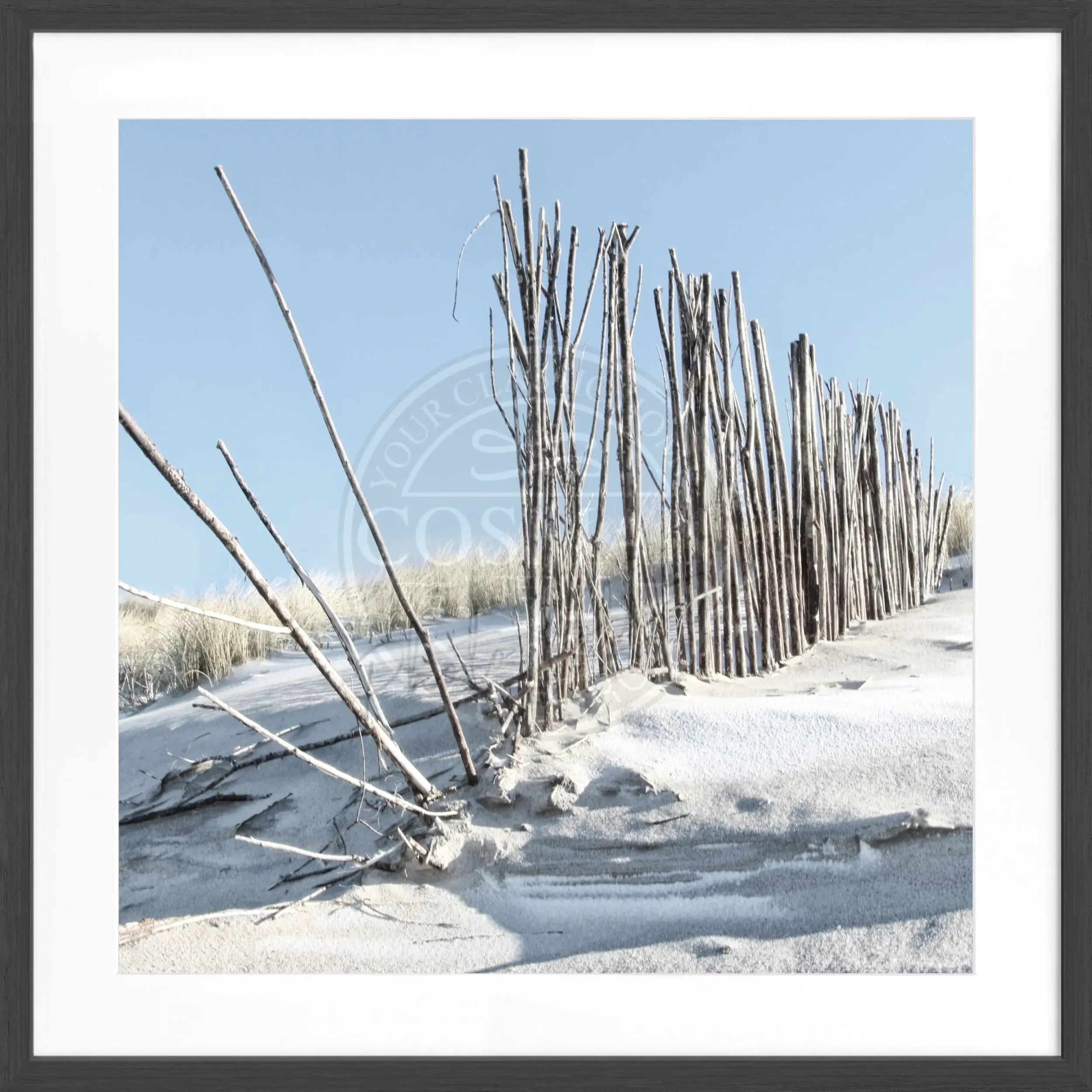 Schwarz-weiß Poster mit Rahmen ’Beach’ Sylt von Cosman-Photocollection, quadratisches Motiv, 55x55 cm