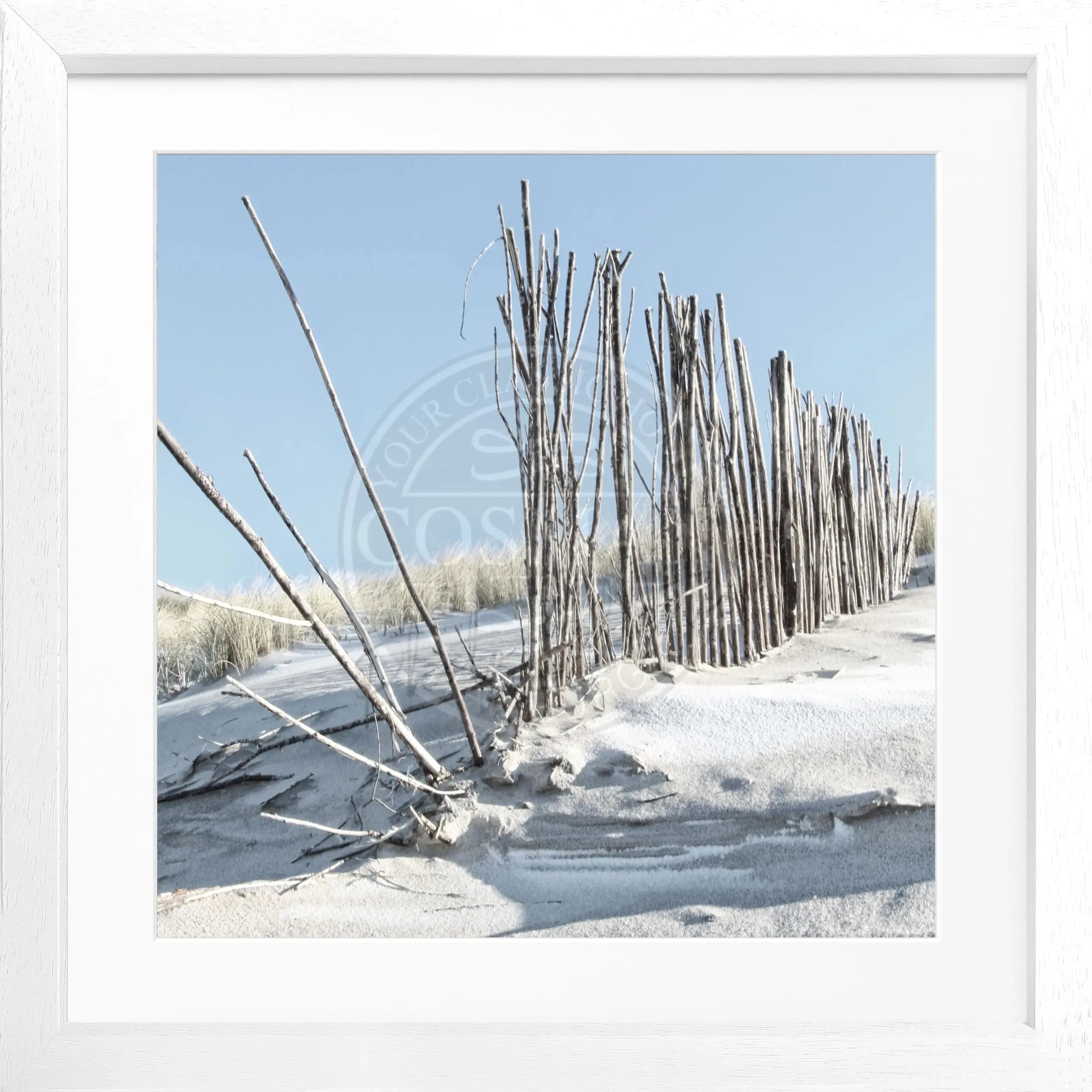 Schwarz-weiß Poster mit Rahmen ’Beach’ Sylt von Cosman-Photocollection, quadratisches Wandbild im Format 55x55 cm