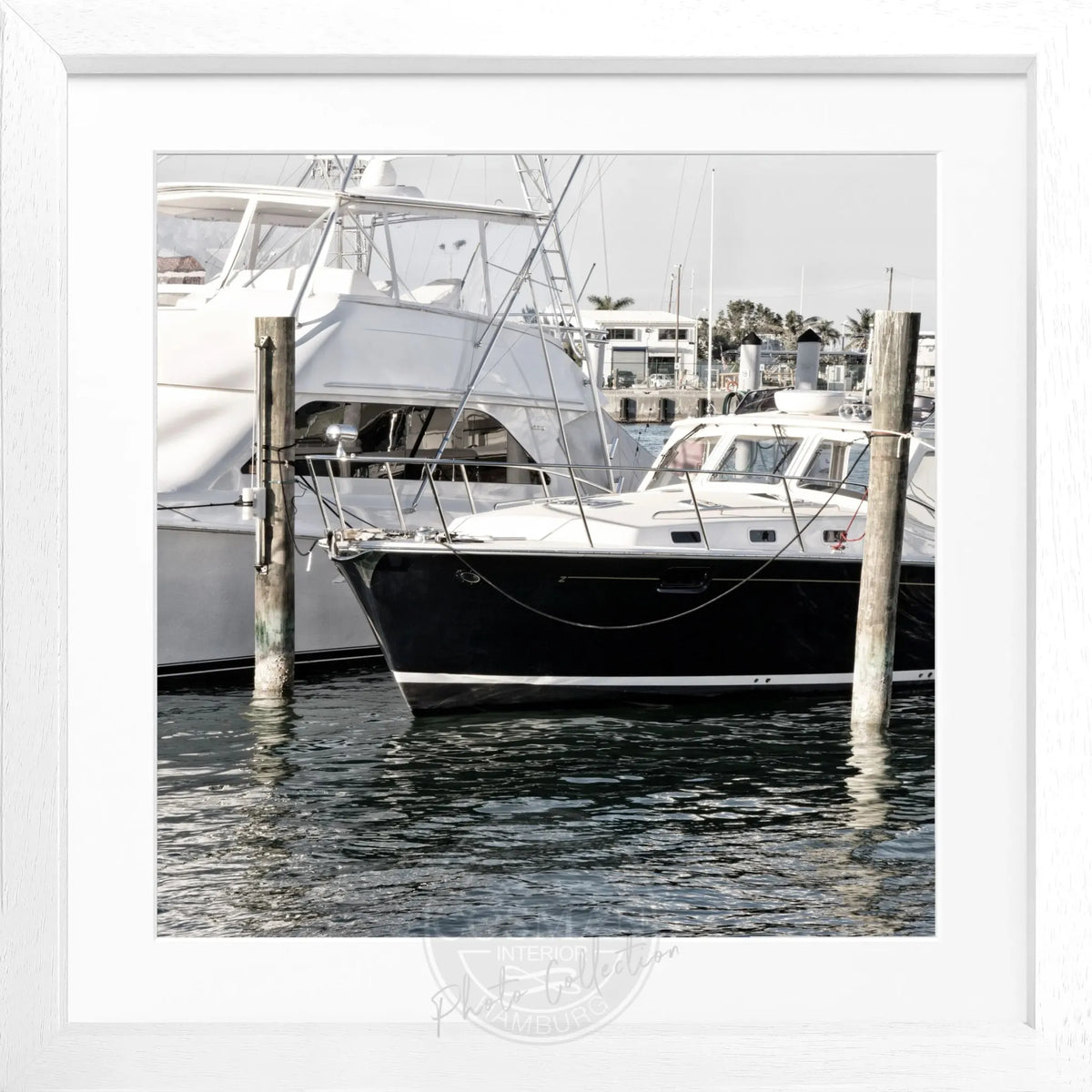 Schwarz-weiß Poster mit Rahmen ’Boat’ von Cosman-Photocollection, Florida Key West Motiv, quadratisch, 55x55cm