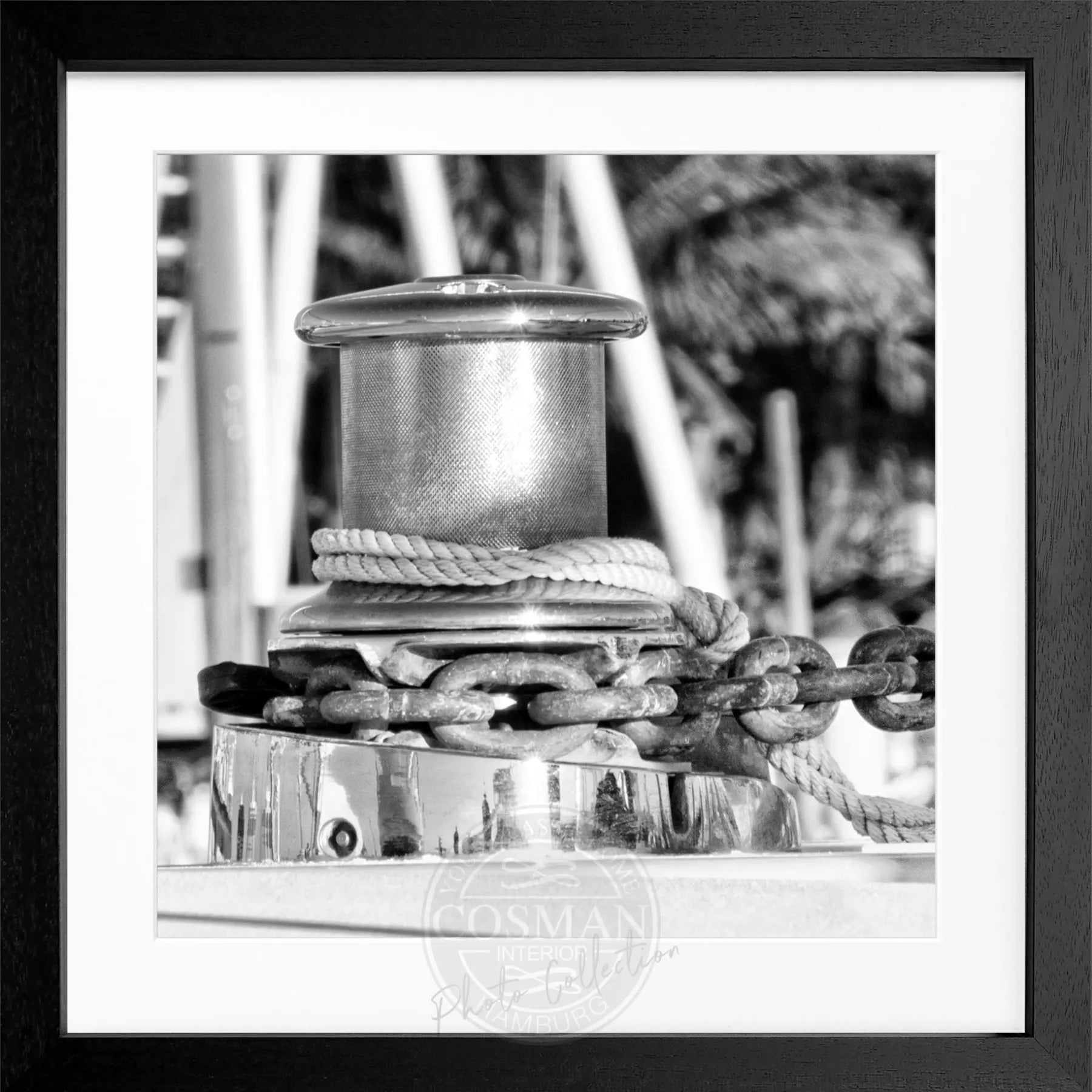 Schwarz-weiß Poster mit Rahmen, Motiv eines Bootes in Florida Key West, von Cosman-Photocollection, quadratisch 55x55cm.