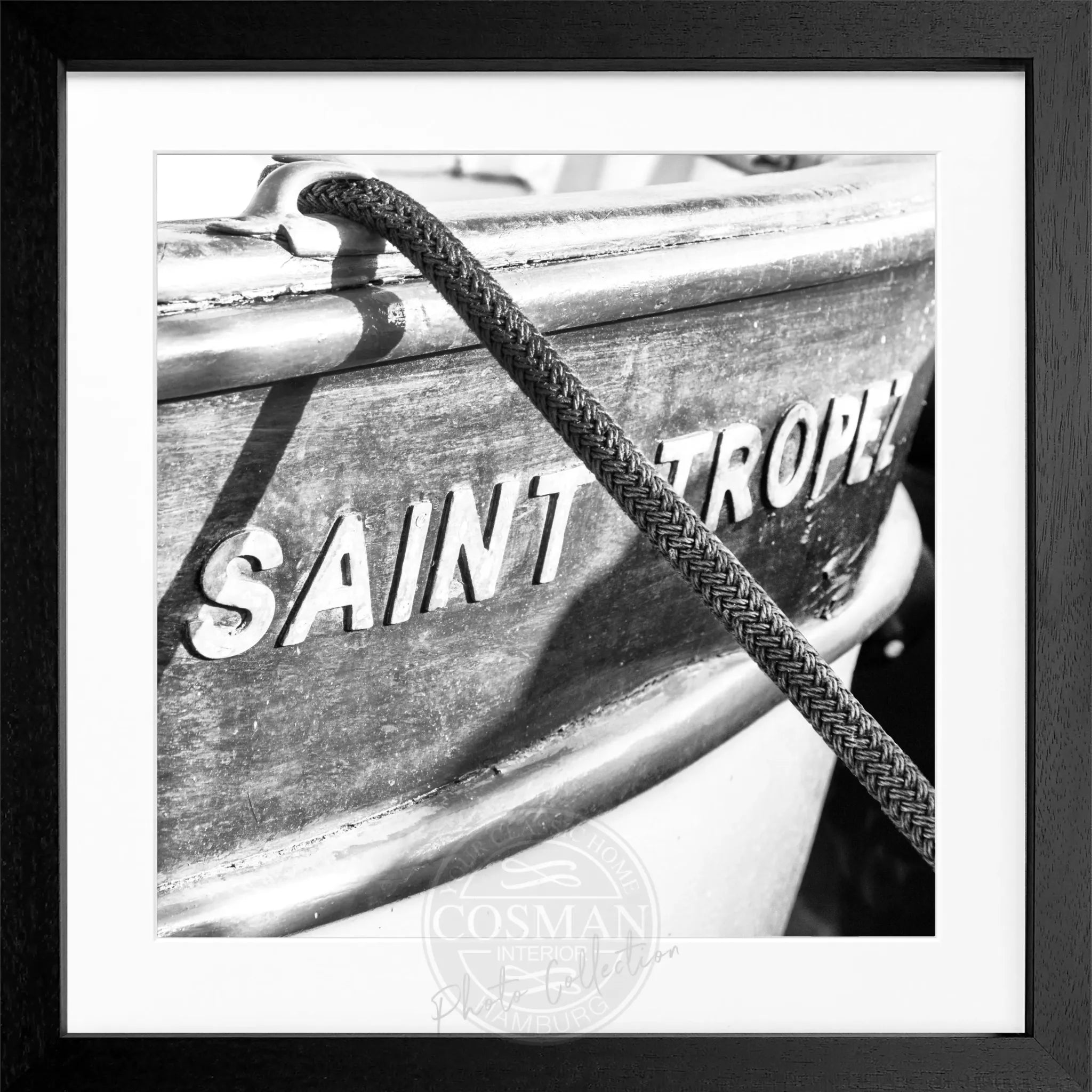 Schwarz-weiß Poster mit Rahmen von Cosman-Photocollection, Boot-Motiv in Saint Tropez, quadratisch 55x55cm, stilvoller Wanddekoration