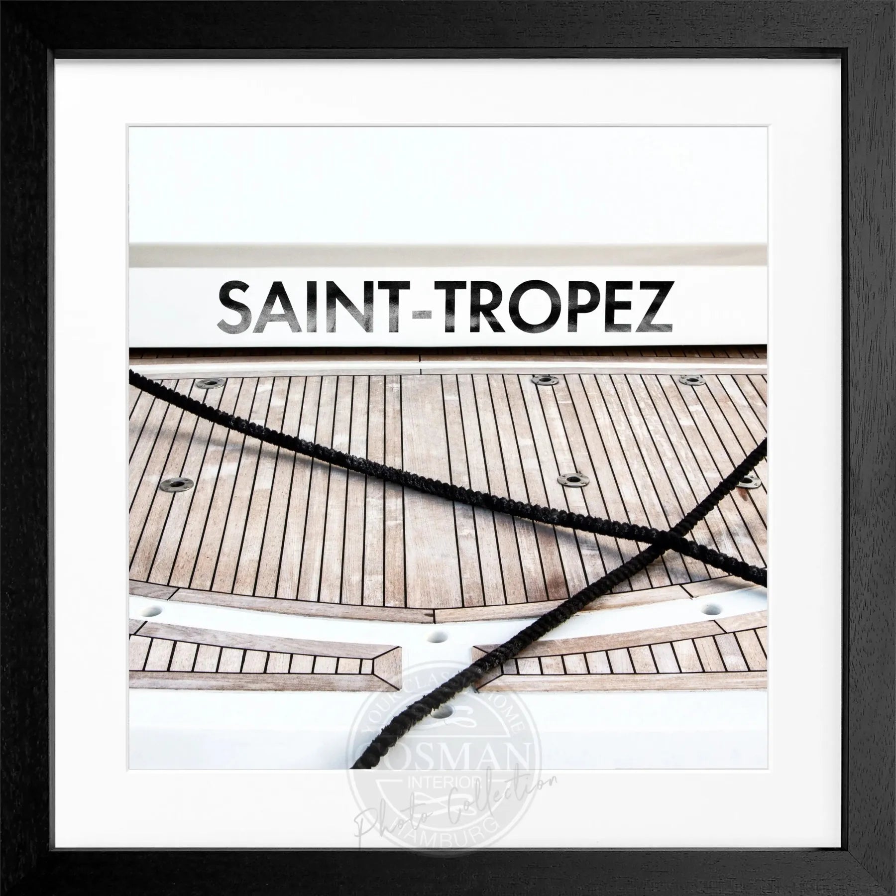 Schwarz-weiß Poster mit Rahmen 'Boot' Saint Tropez von Cosman-Photocollection, quadratisch, 55x55cm, maritime Motiv
