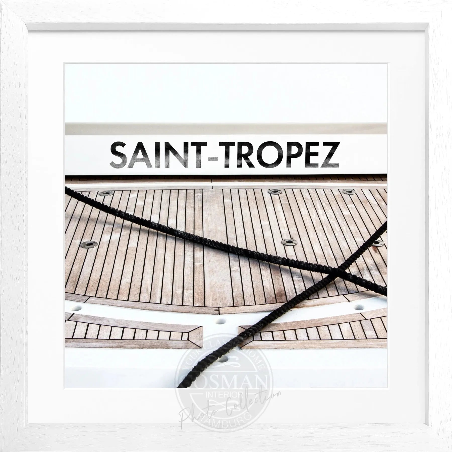 Schwarz-weiß Poster mit Rahmen, Boot-Motiv in Saint Tropez, von Cosman-Photocollection, 55x55 cm quadratisch.