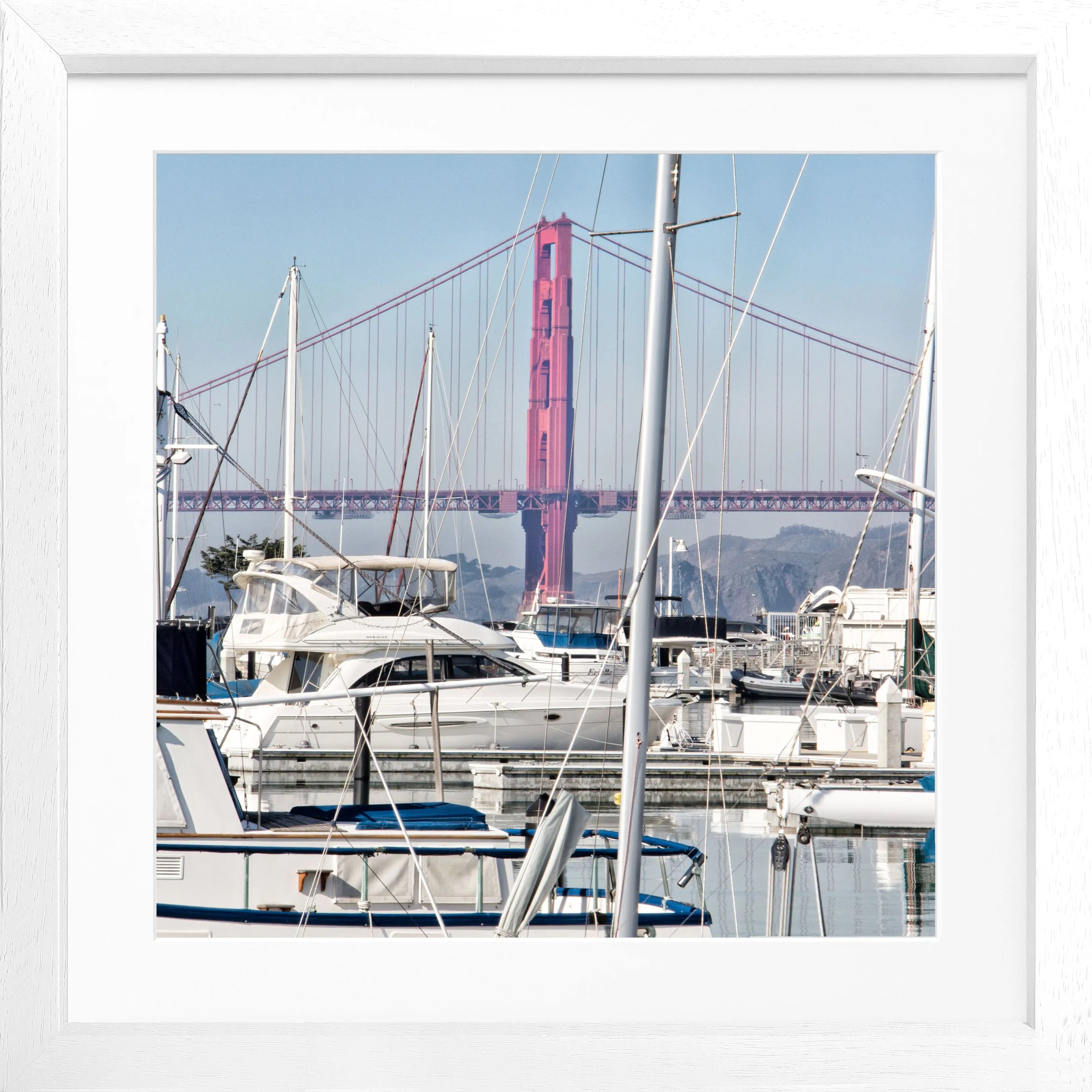 Schwarz-Weiß-Poster mit Rahmen von Cosman-Photocollection, Golden Gate Bridge in San Francisco, quadratisch, 55x55 cm