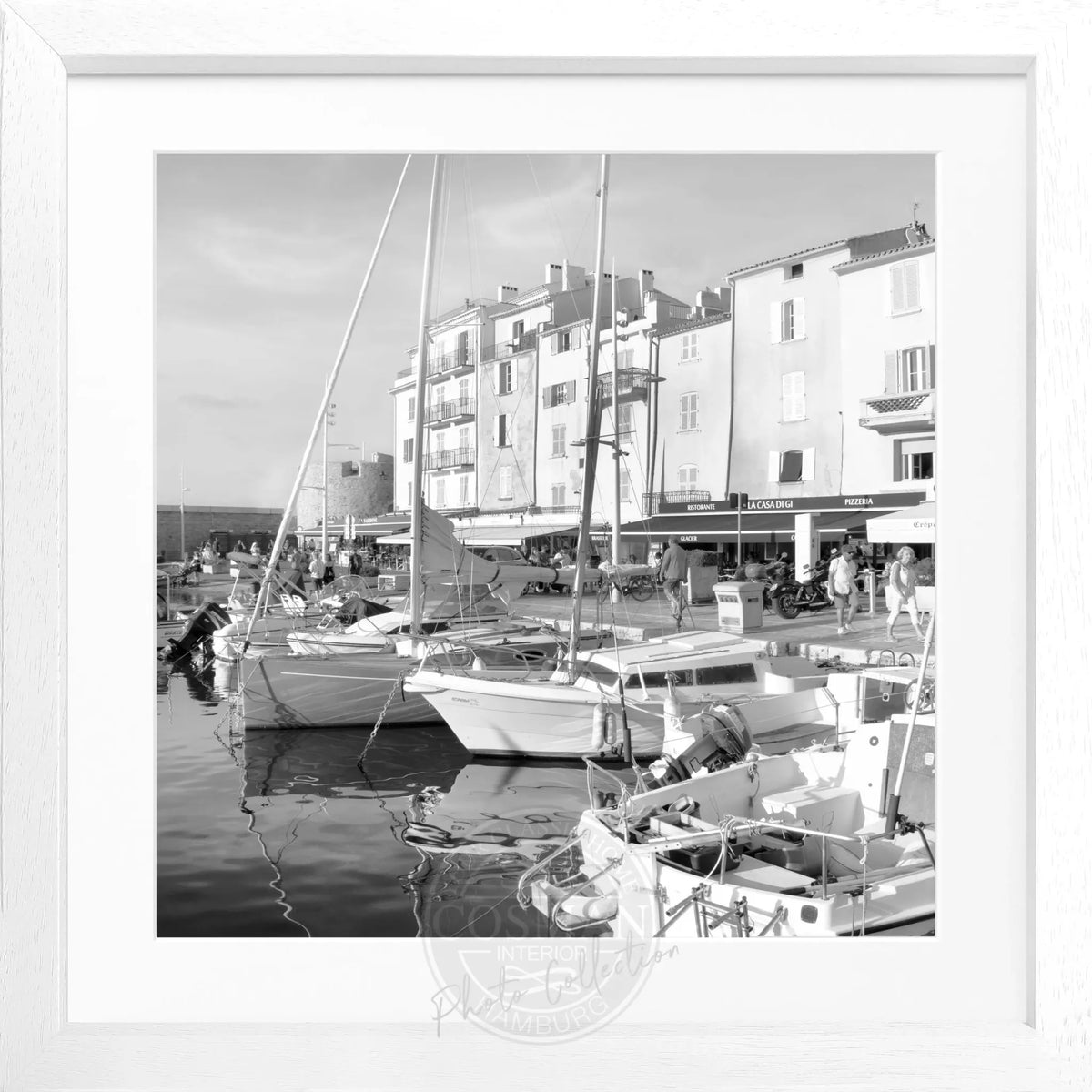 Schwarz-weiß Poster »Hafen« mit Rahmen von Cosman-Photocollection, quadratisches 55x55cm Motiv von Saint Tropez.