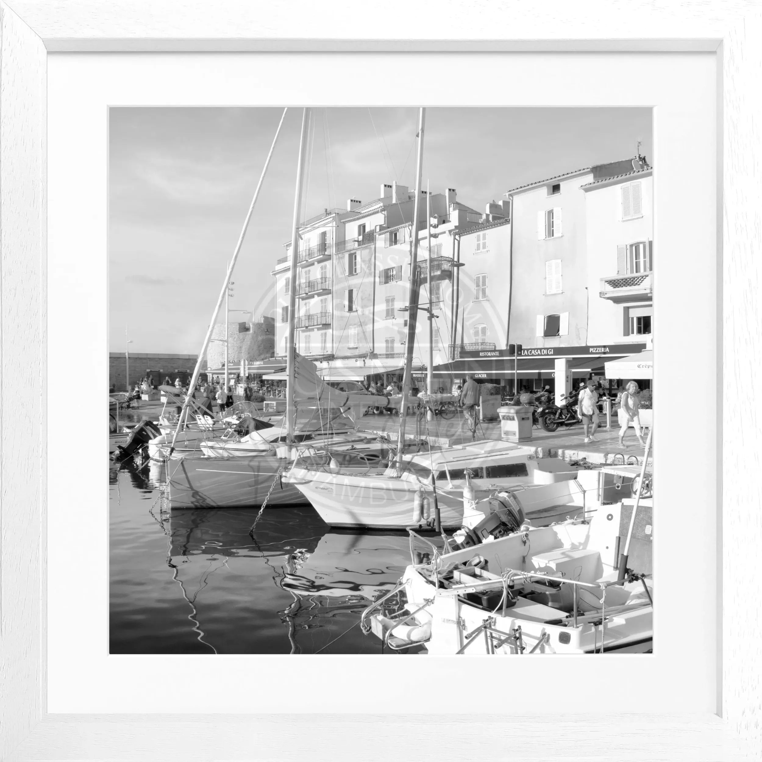 Schwarz-weiß Poster »Hafen« mit Rahmen von Cosman-Photocollection, quadratisches 55x55cm Motiv von Saint Tropez.