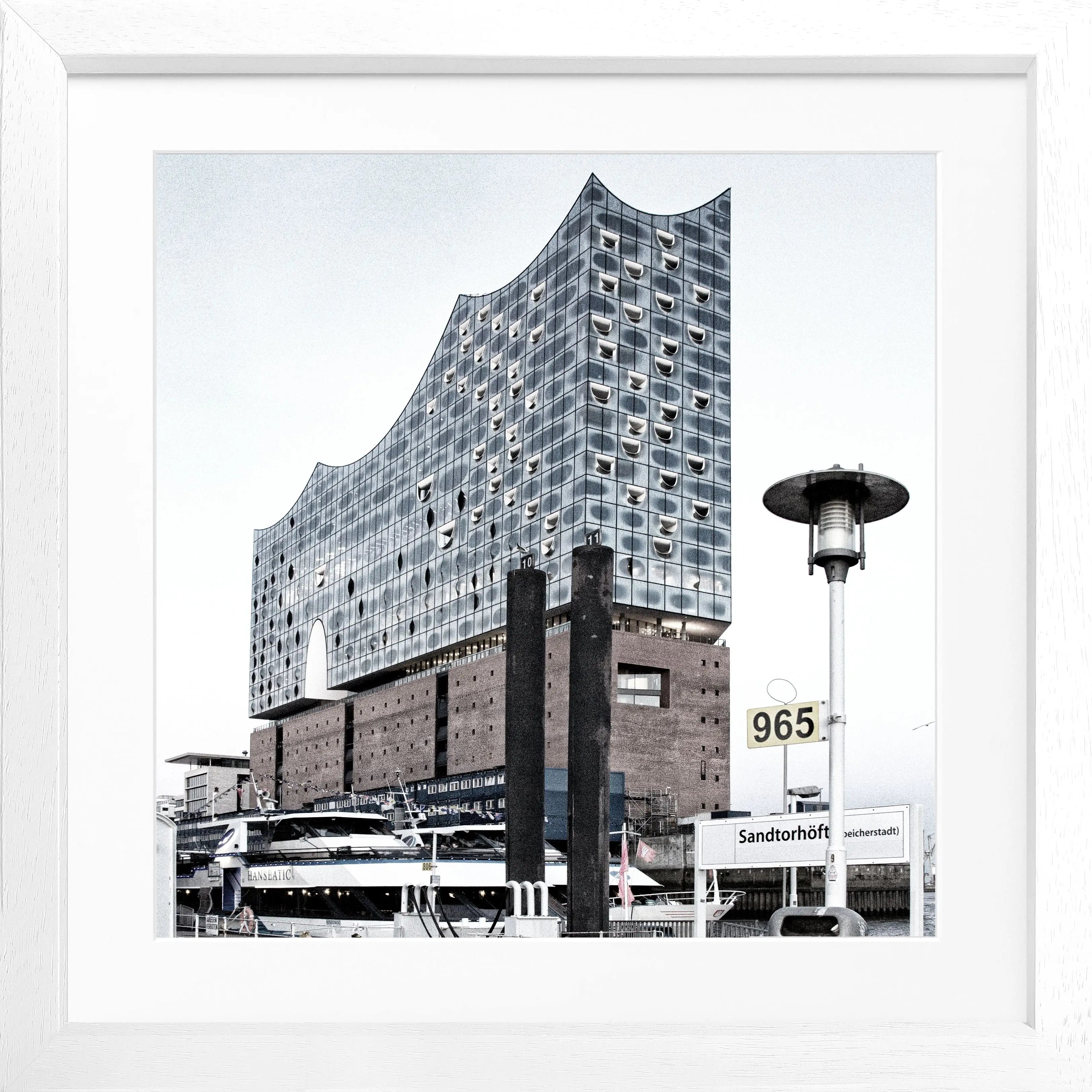 Schwarz-weiß Poster mit Rahmen von Cosman-Photocollection, Hamburg Elbphilharmonie Motiv, quadratisch, 55x55 cm