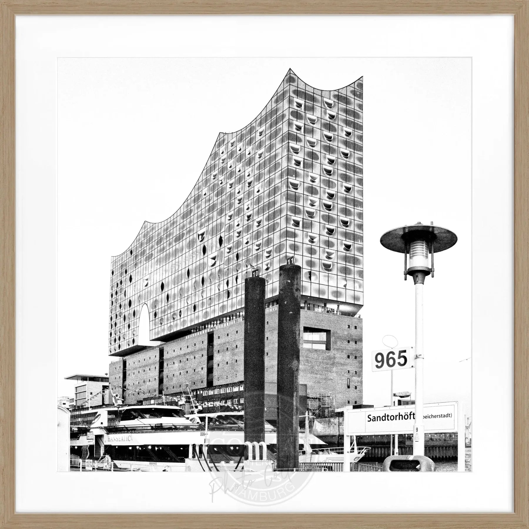 Schwarz-weiß Poster der Elbphilharmonie in Hamburg mit Rahmen, 55x55 cm, von Cosman-Photocollection.
