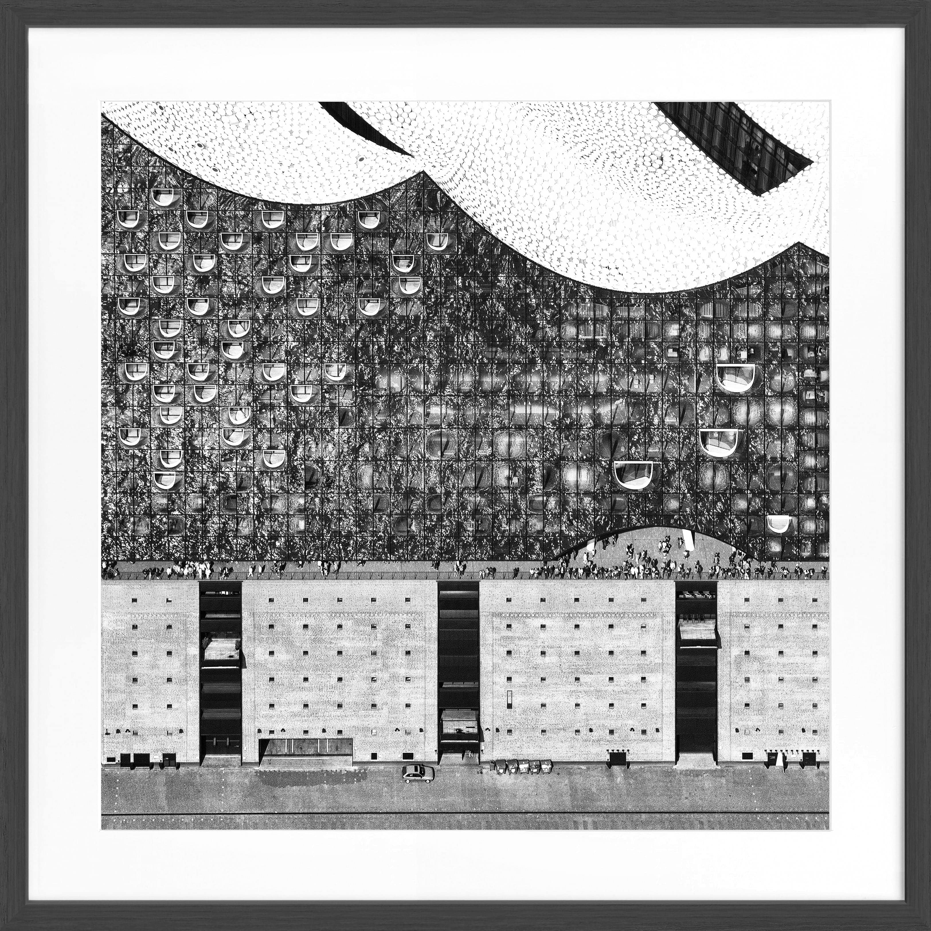 Schwarz-weiß Poster mit Rahmen von Hamburg Elphi, quadratisch, 55x55cm, von Cosman-Photocollection, Wanddekoration