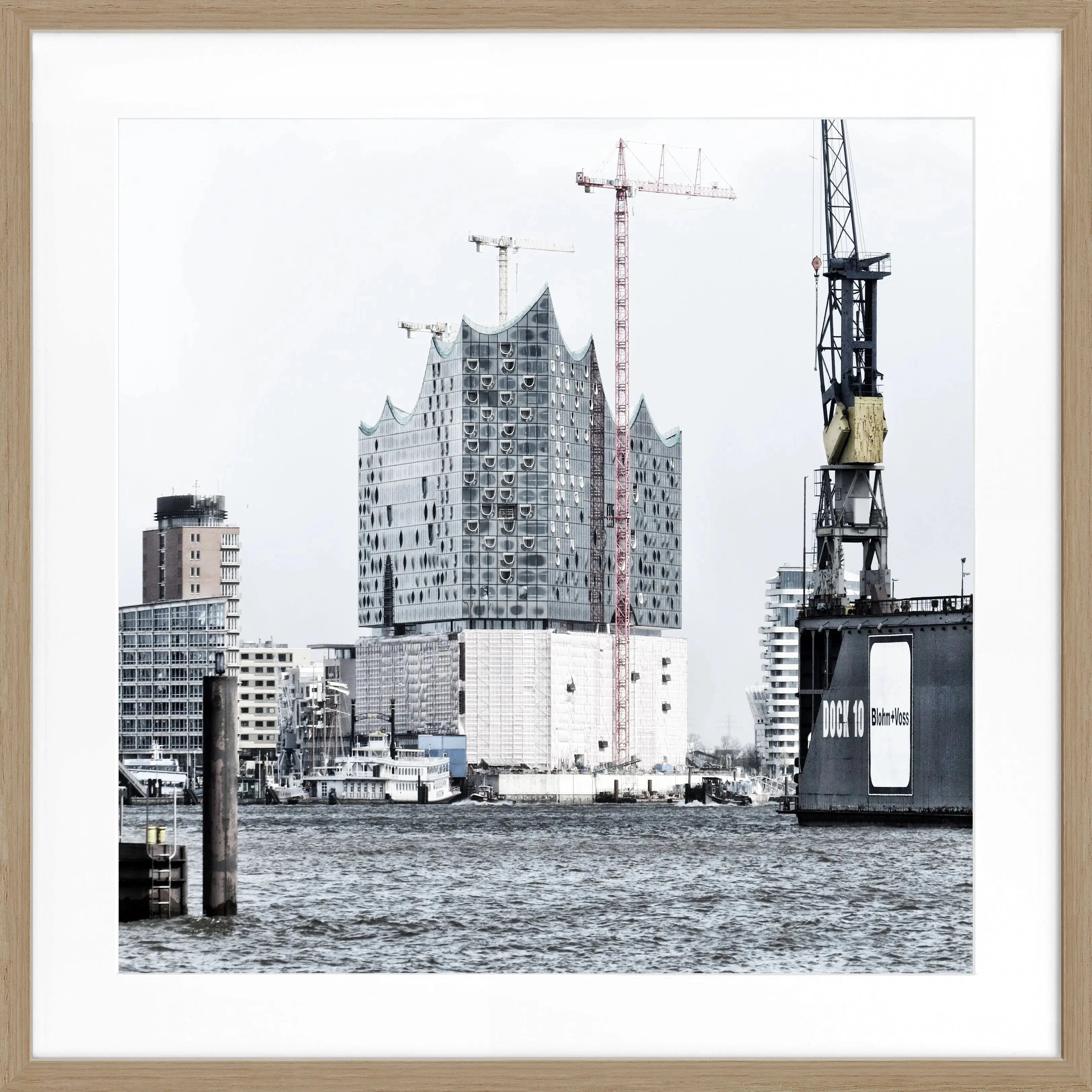 Schwarz-weiß Poster mit Rahmen von Cosman-Photocollection, Hamburg Elphi, quadratisch, 55x55cm, modernes Stadtmotiv