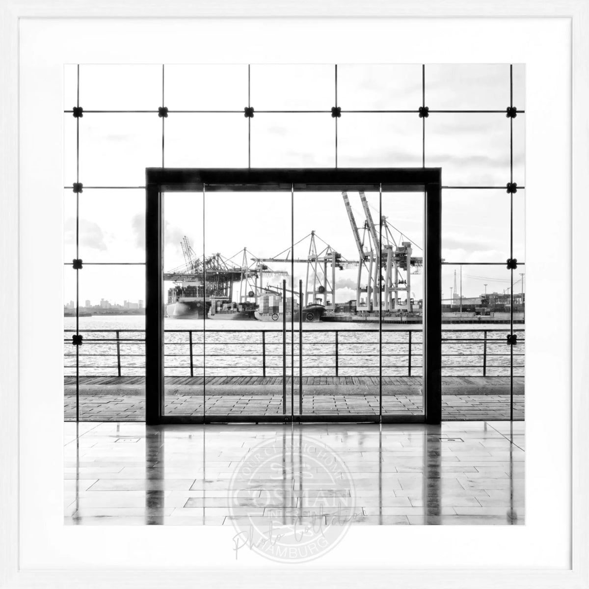 Schwarz-weißes quadratisches Hamburg-Poster mit Rahmen, 55x55cm, von Cosman-Photocollection, modernes Wandbild
