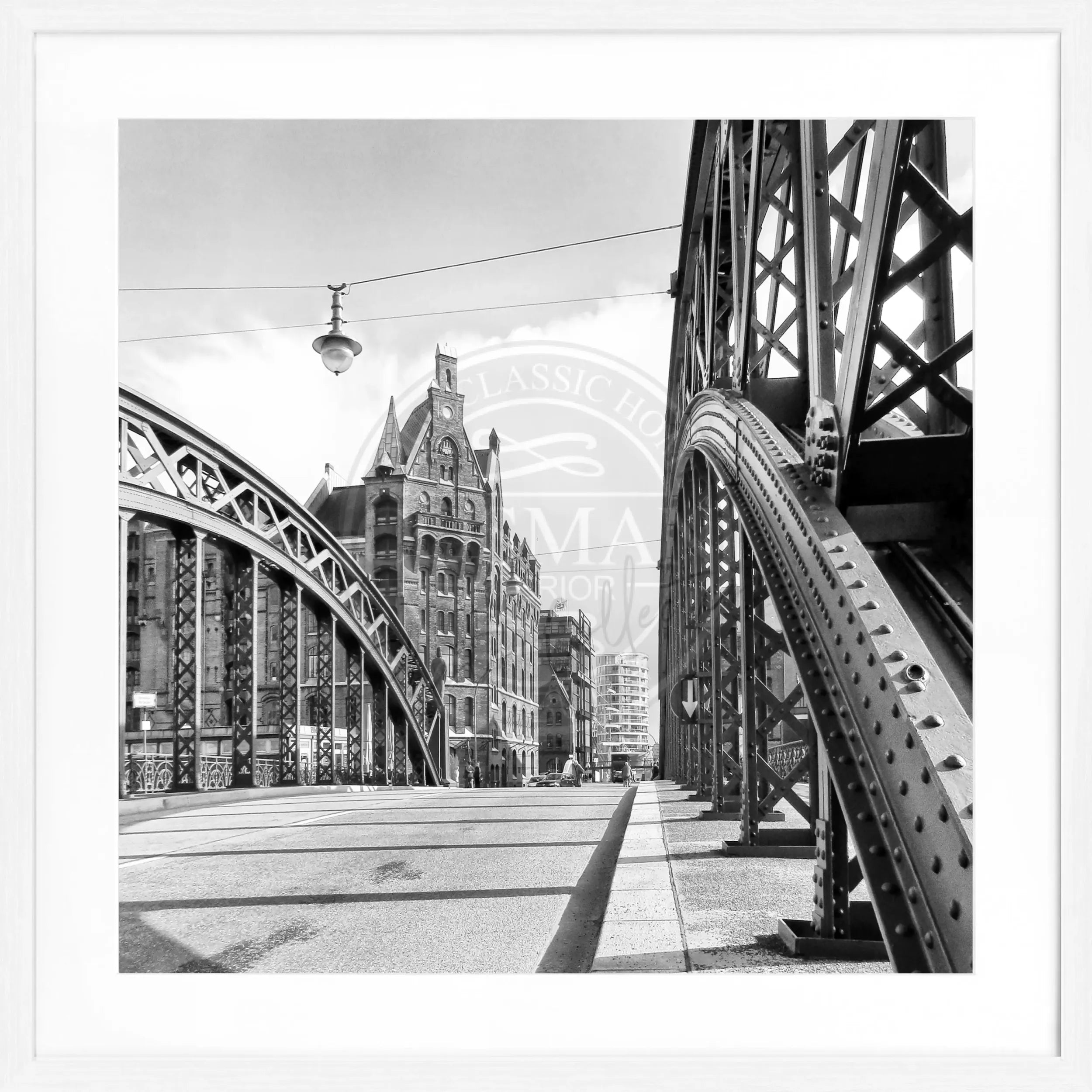 Schwarz-weiß Poster mit Rahmen von Cosman-Photocollection, Hamburg Speicherstadt, quadratisches 55x55cm Wandbild