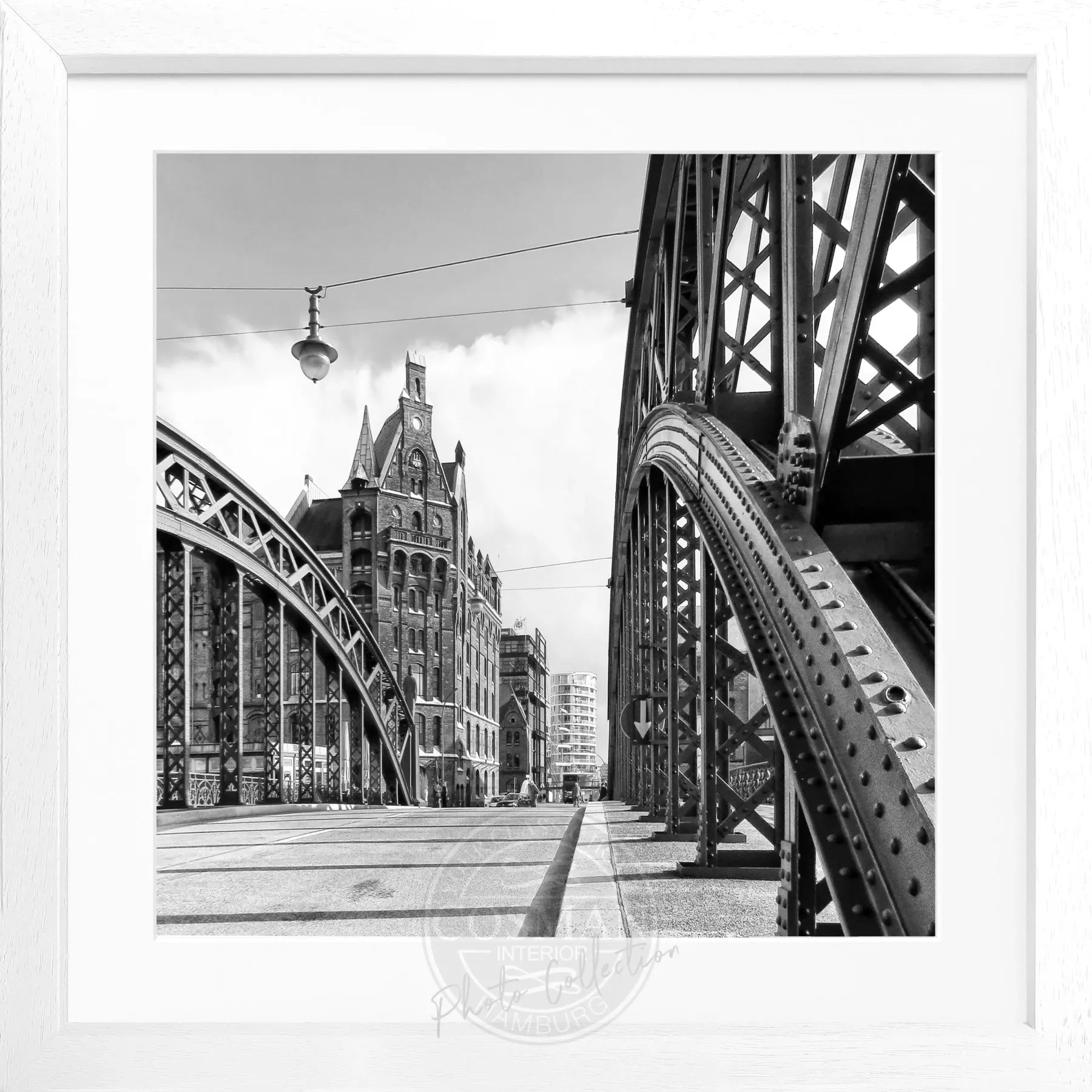 Schwarz-weiß Poster mit Rahmen von Hamburg Speicherstadt, quadratisches Wandbild von Cosman-Photocollection, 55x55 cm