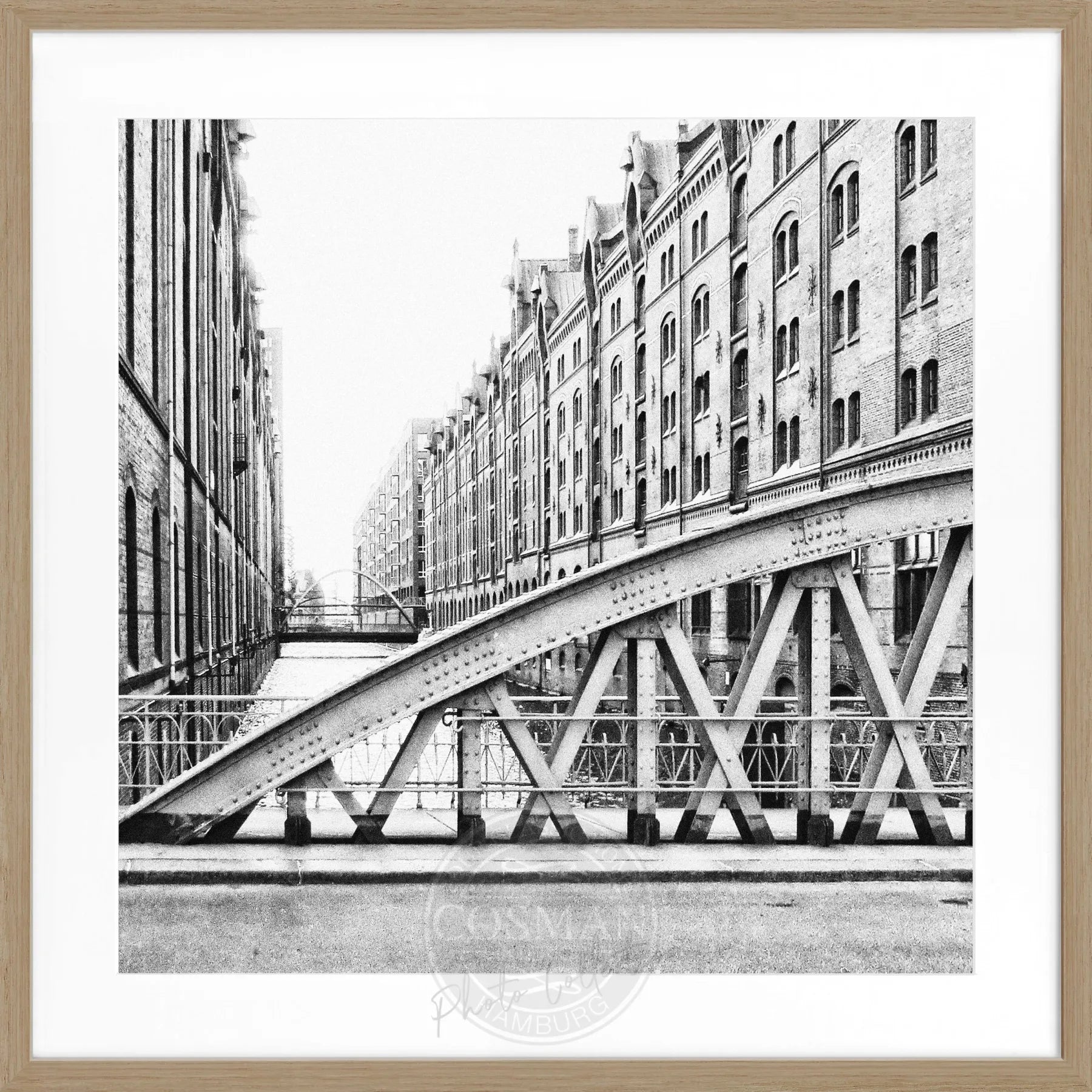 Schwarz-weiß Poster mit Rahmen von Cosman-Photocollection, Hamburg Speicherstadt, quadratisch, 55x55cm, Motiv, Wanddekoration