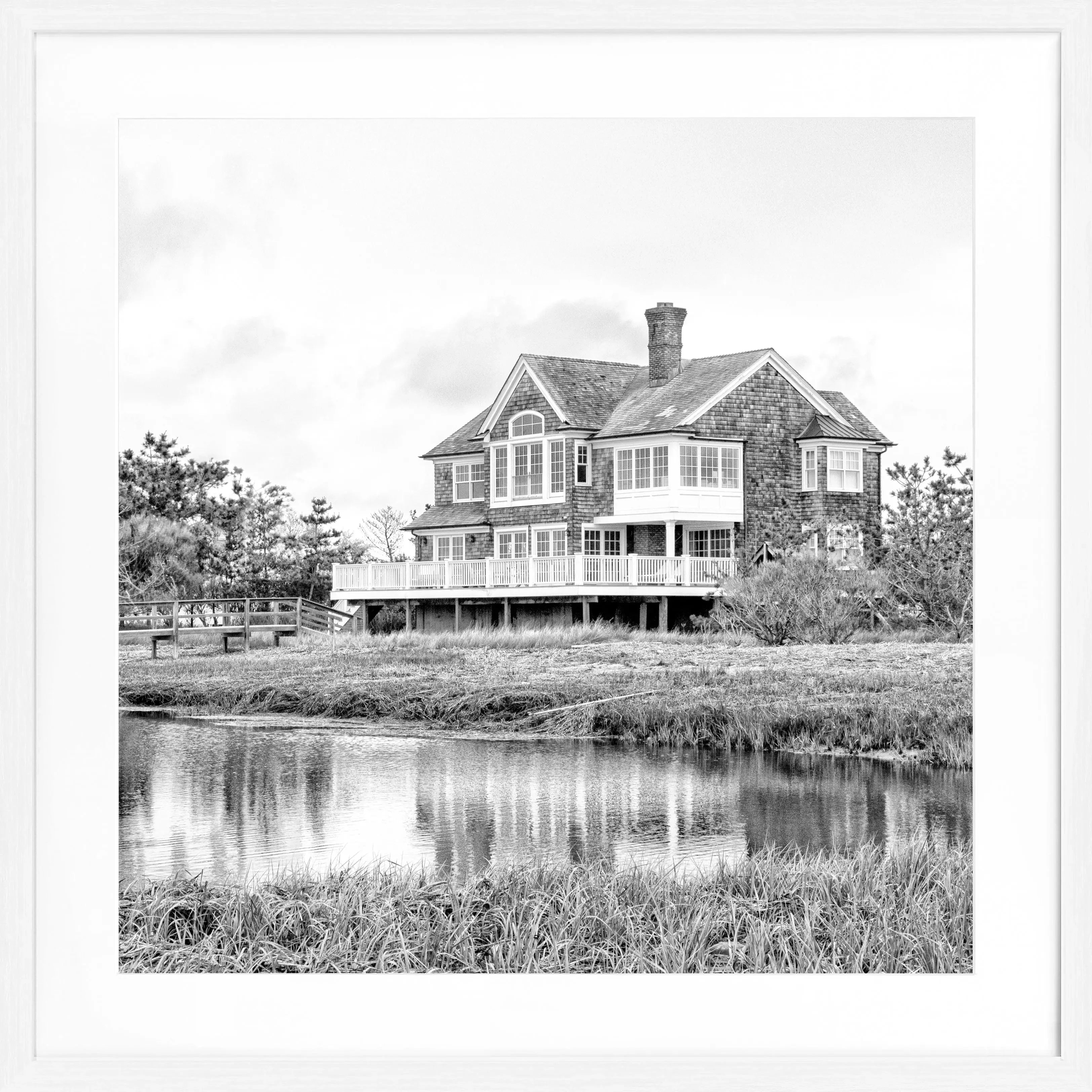 Schwarz-weiß Poster mit Rahmen, Hamptons Long Island ’Beach House’, 55x55cm, von Cosman-Photocollection, quadratisches Wandbild