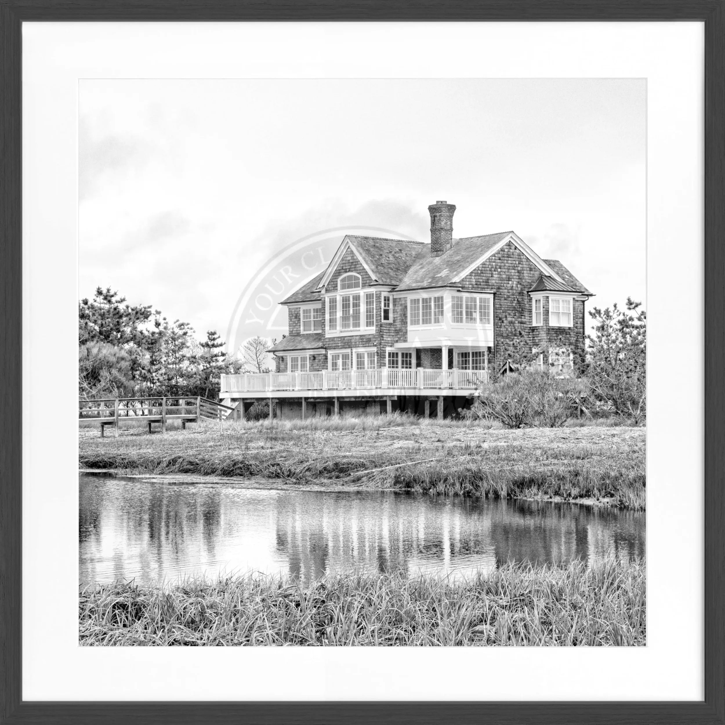 Schwarz-weiß Poster mit schwarzem Rahmen, Hamptons Long Island Beach House Motiv, 55x55 cm, von Cosman-Photocollection