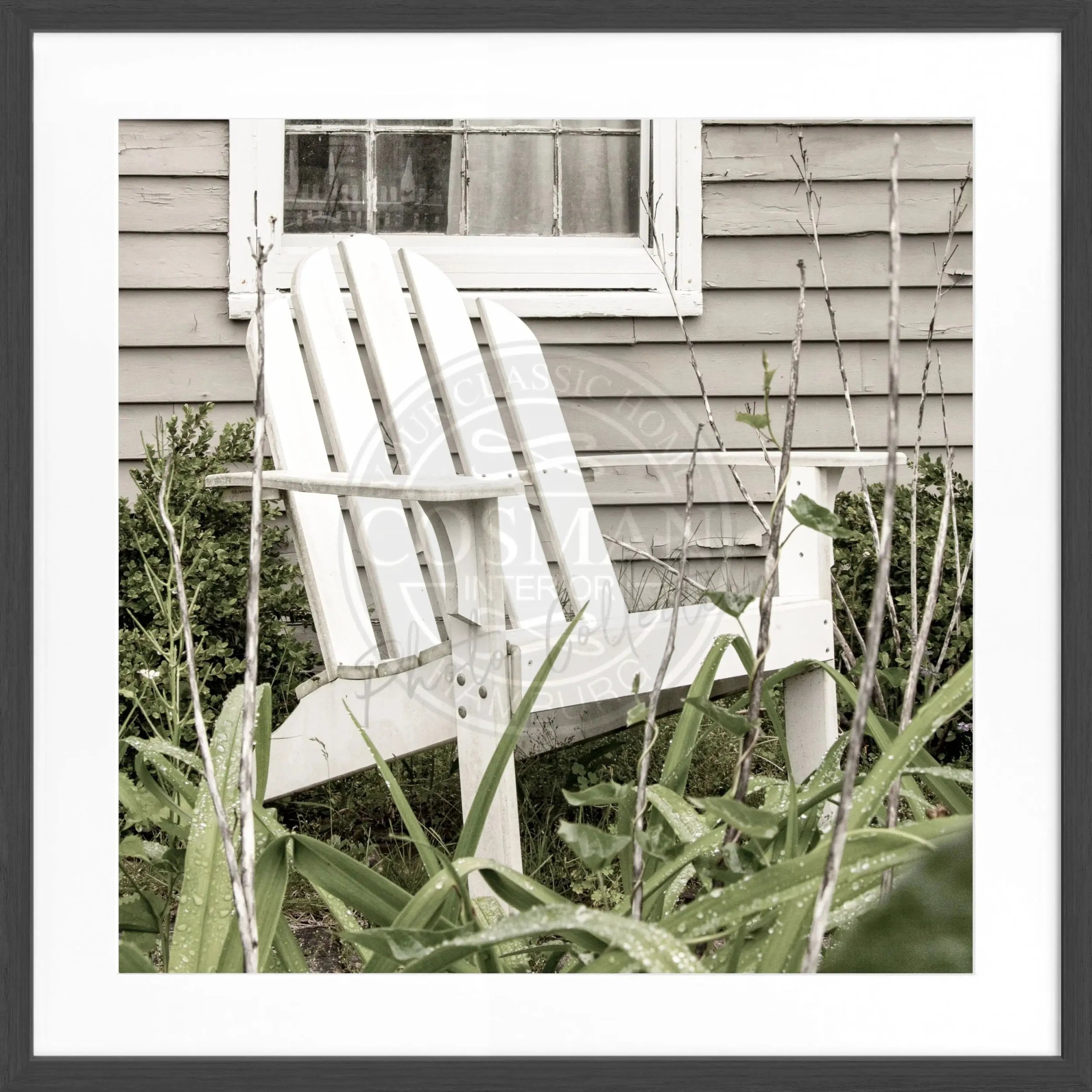 Schwarz-weiß Poster mit Rahmen, Hamptons Long Island Deckchair Motiv, von Cosman-Photocollection, quadratisch 55x55 cm