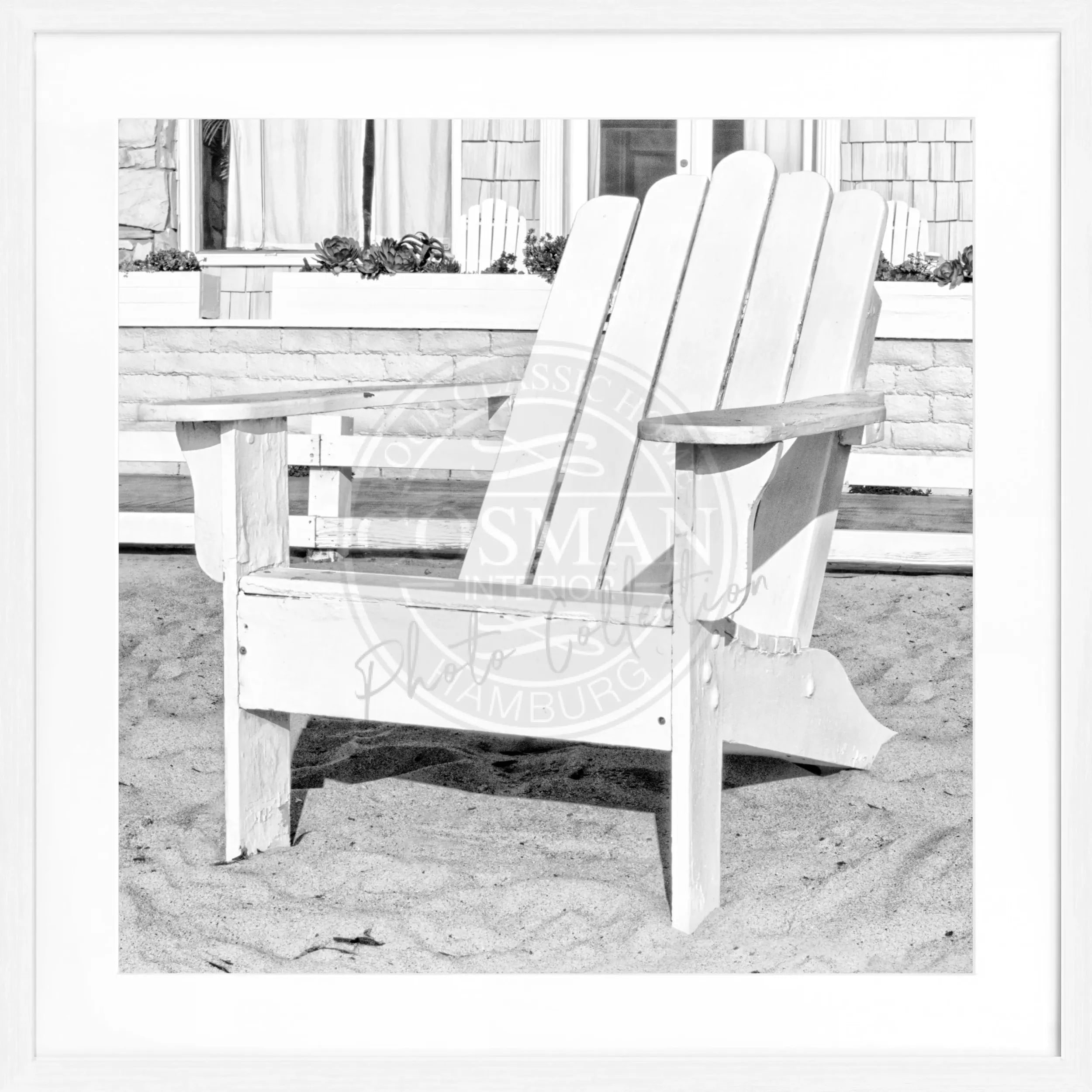 Schwarz-weiß Poster mit Rahmen, Kalifornien Deckchair Motiv, quadratisch 55x55cm, von Cosman-Photocollection