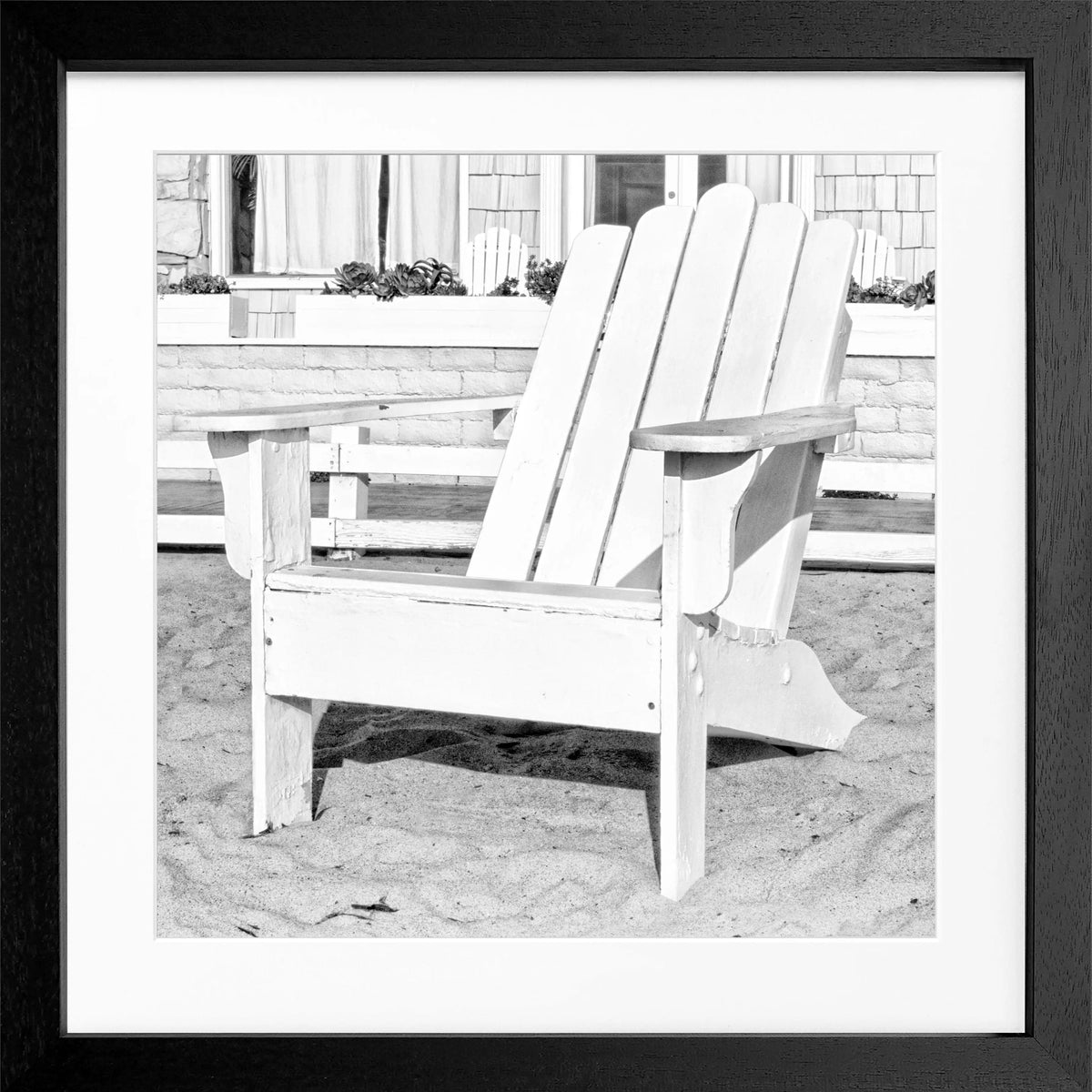 Schwarz-weißes Poster mit Rahmen von Cosman-Photocollection, Kalifornien-Deckchair-Motiv, quadratisch, 55x55 cm, Wanddekoration