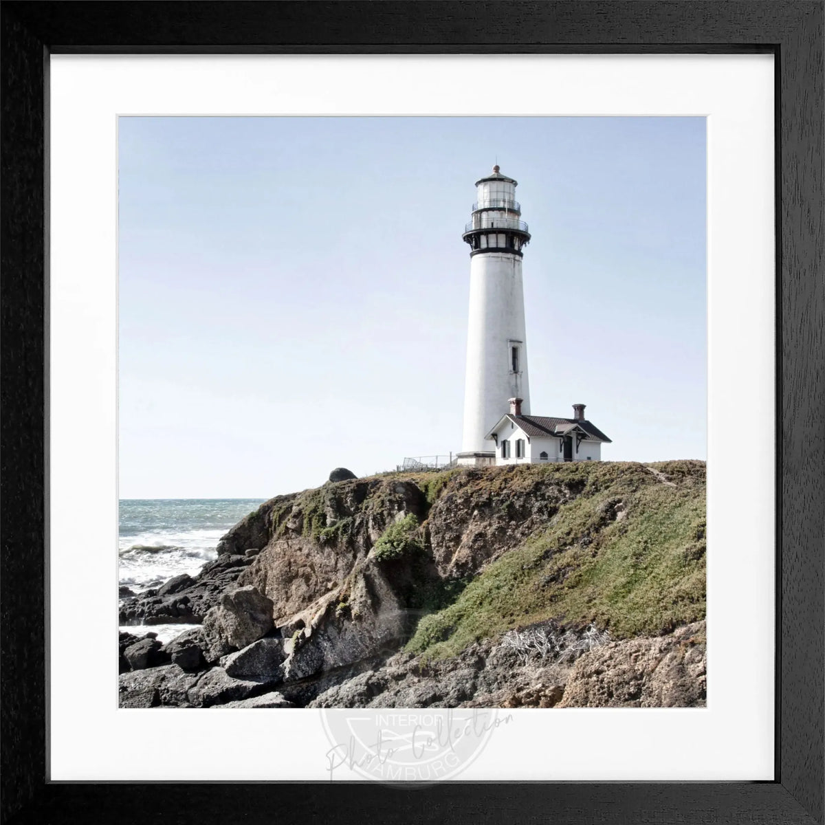 Schwarz-weiß Poster mit Rahmen, Kalifornien Lighthouse Pigeon Point, von Cosman-Photocollection, quadratisches 55x55cm Wandbild