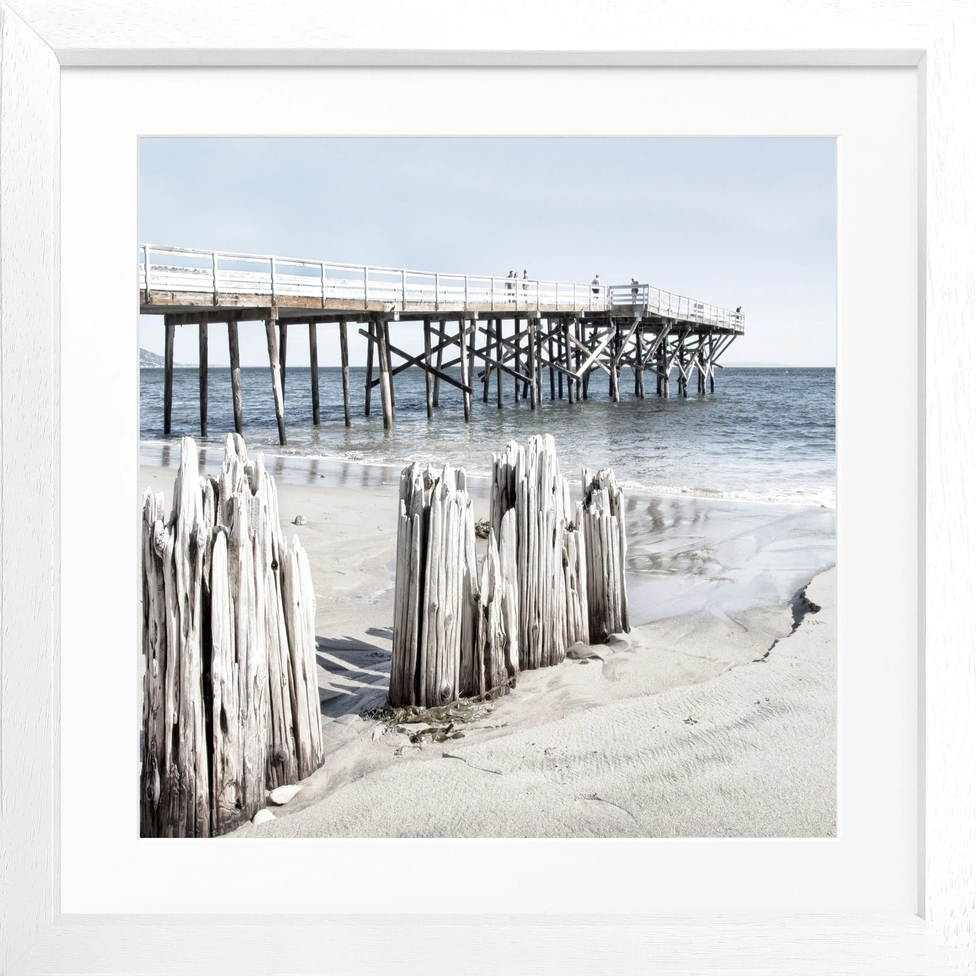 Schwarz-weiß Poster mit Rahmen, Kalifornien Malibu Beach Motiv, 55x55cm, von Cosman-Photocollection