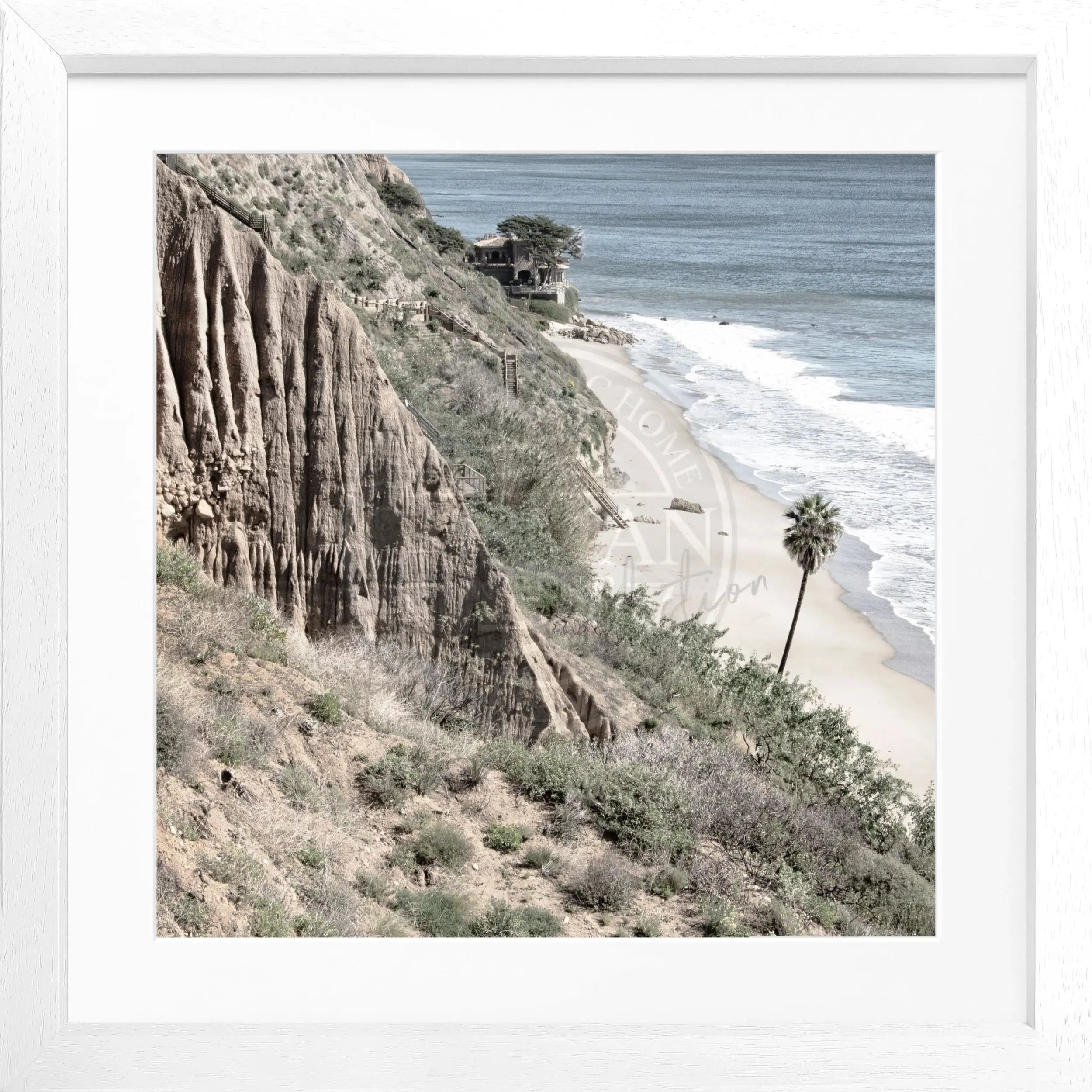 Schwarz-weißes Poster mit Rahmen, Kalifornien Malibu Motiv, quadratisch 55x55 cm, von Cosman-Photocollection