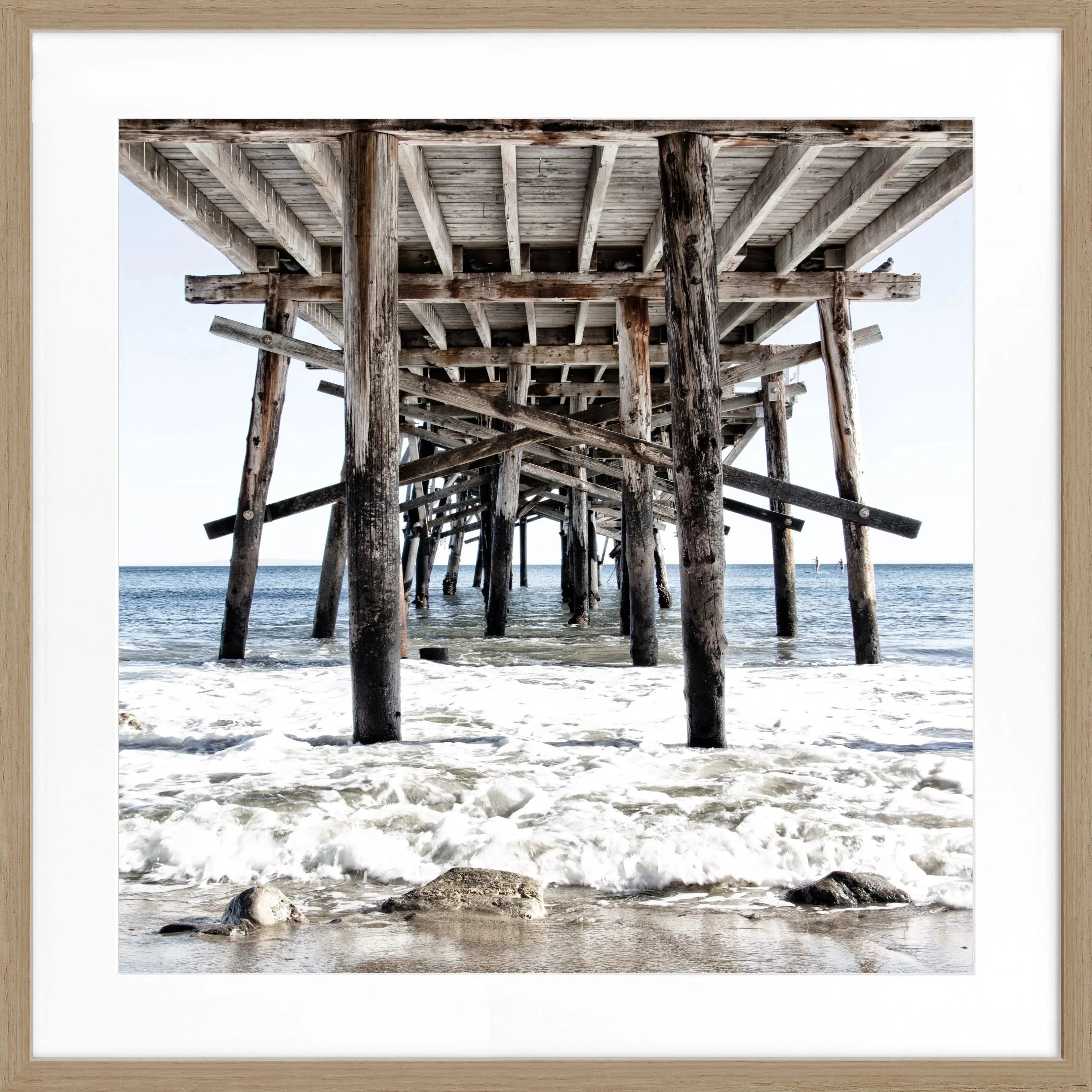 Schwarz-weiß Poster mit Rahmen von Kalifornien ’Pier’ von Cosman-Photocollection, quadratisch, 55x55cm, Motiv mit Pier.