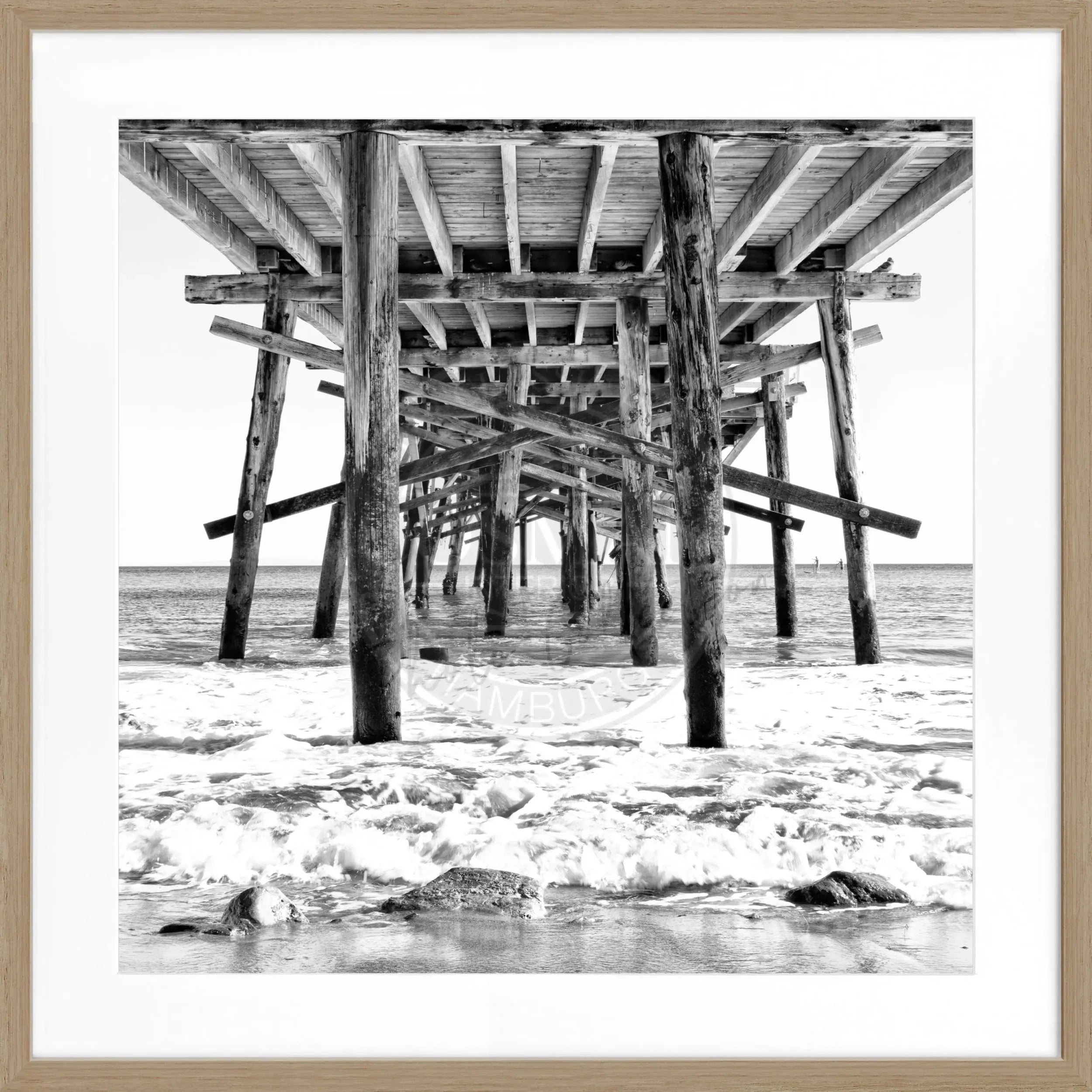 Schwarz-weiß Poster mit Rahmen, Kalifornien Pier Motiv, quadratisch 55x55cm, von Cosman-Photocollection
