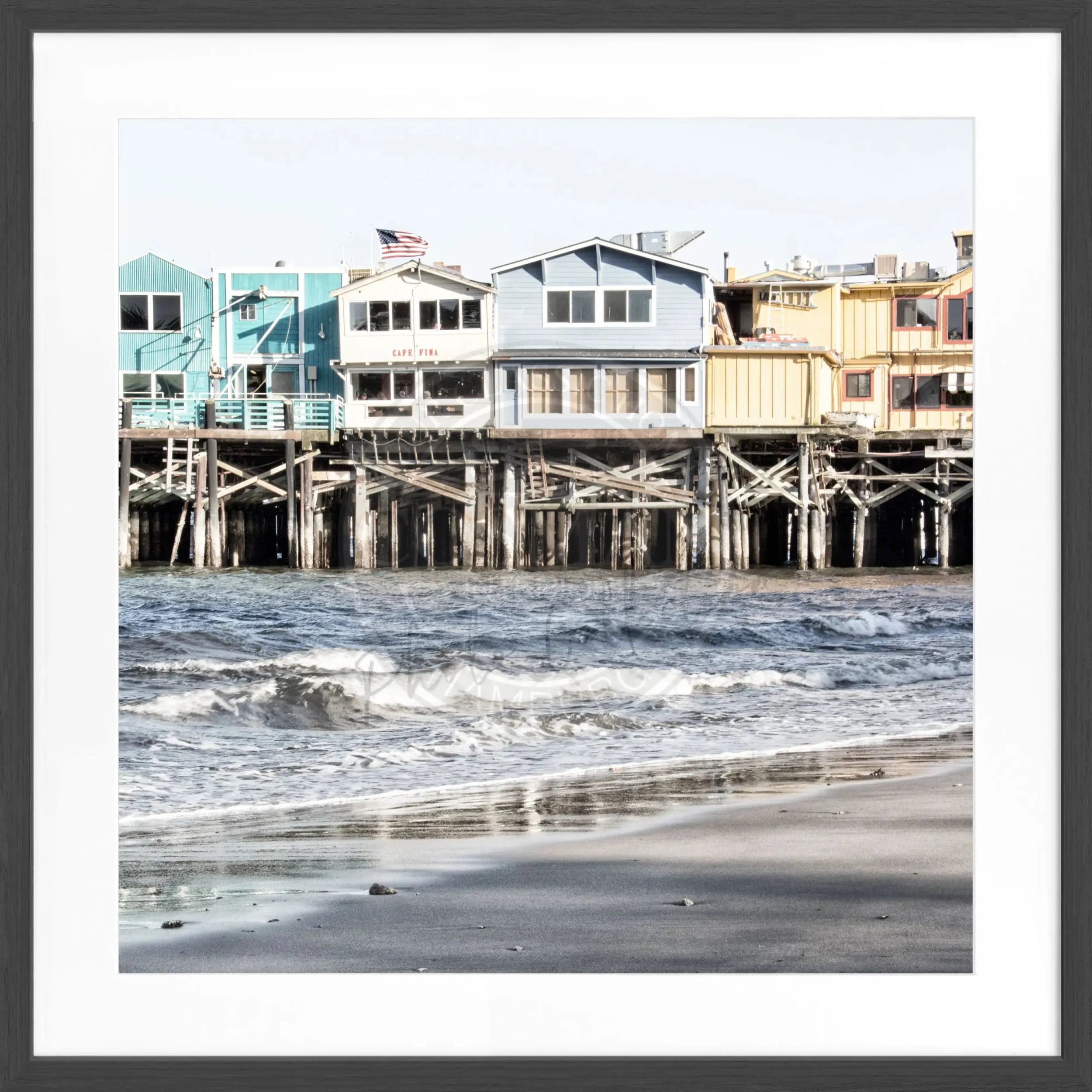 Schwarz-weiß Poster mit Rahmen von Cosman-Photocollection, Kalifornien Pier Monterey, quadratisch, 55x55 cm, fotografisches Wandbild
