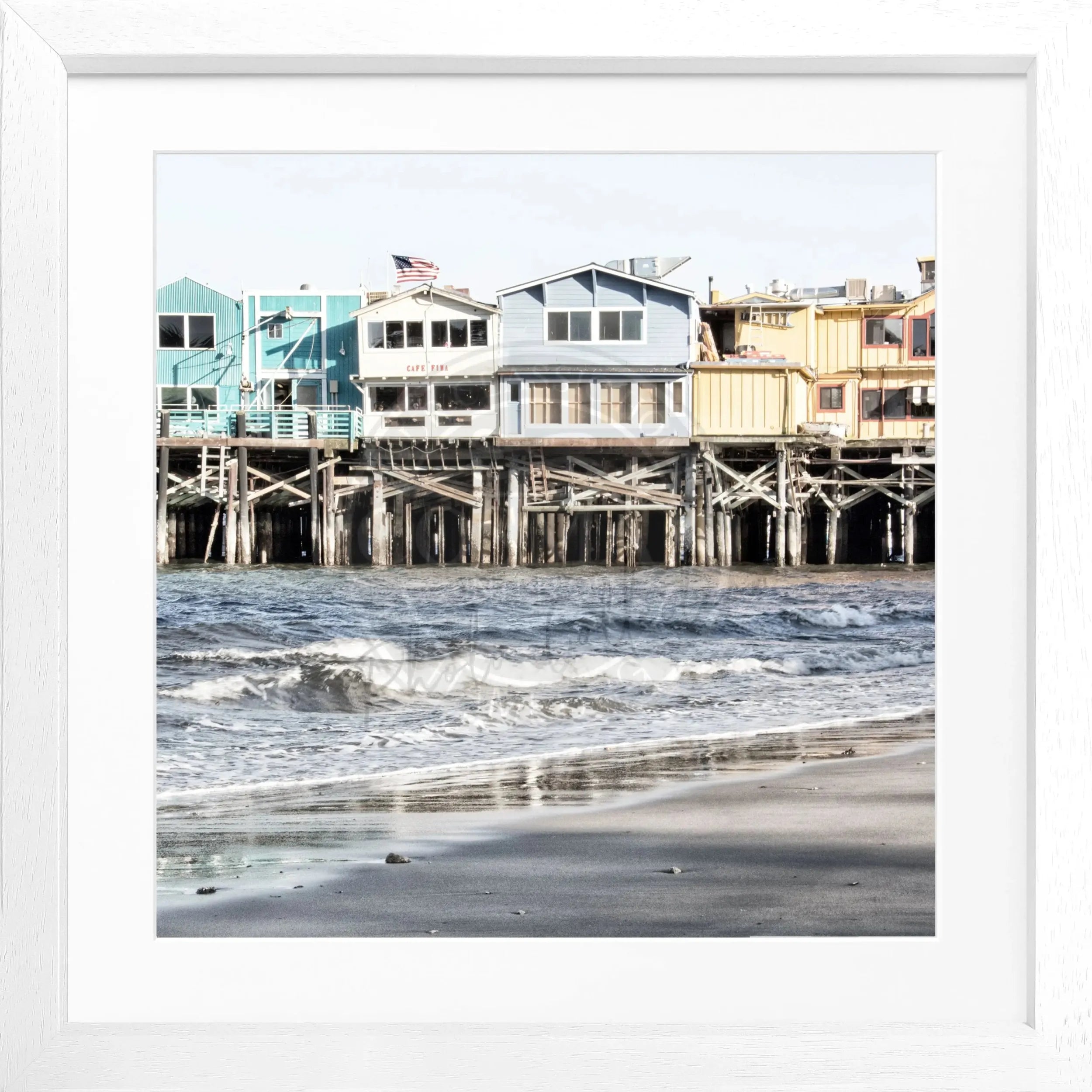 Schwarz-weiß Poster mit Rahmen von Cosman-Photocollection, Kalifornien Pier Monterey, quadratisch 55x55 cm, maritime Fotokunst