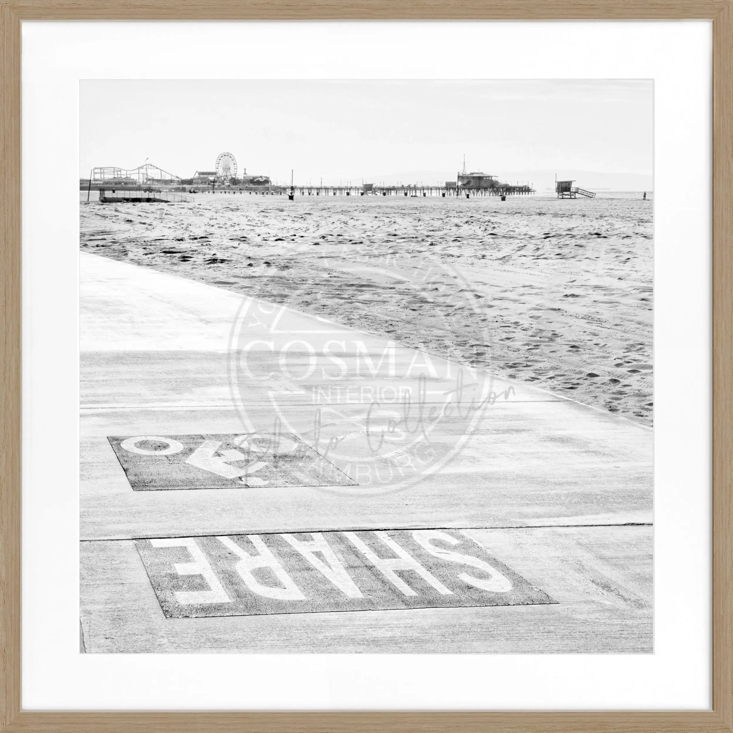 Schwarz-Weiß-Poster mit Rahmen von Cosman-Photocollection, Kalifornien Santa Monica Beach, quadratisch 55x55cm.