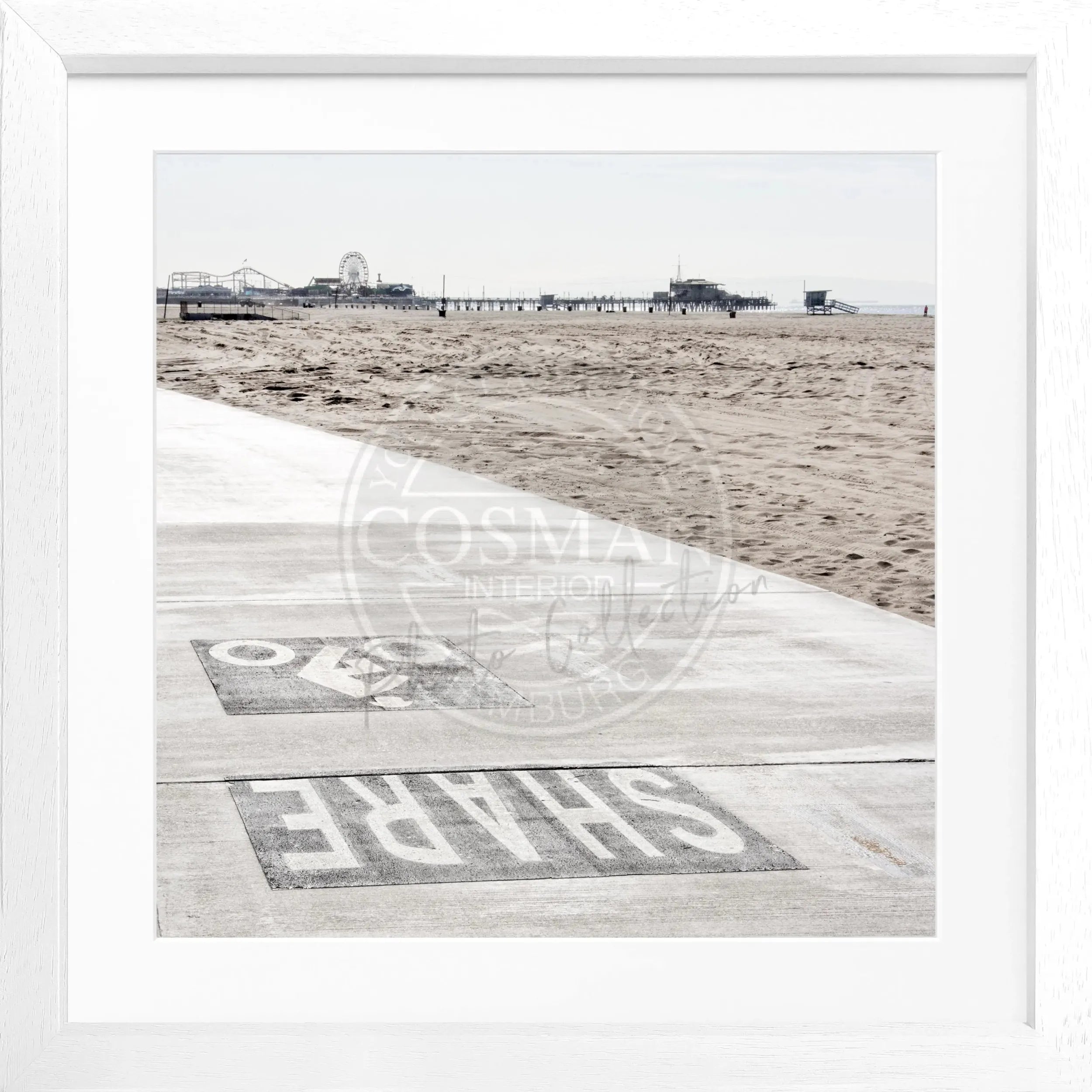 Schwarz-weiß Poster mit Rahmen von Cosman-Photocollection, Kalifornien Santa Monica Beach, quadratisches 55x55 cm Kunstwerk