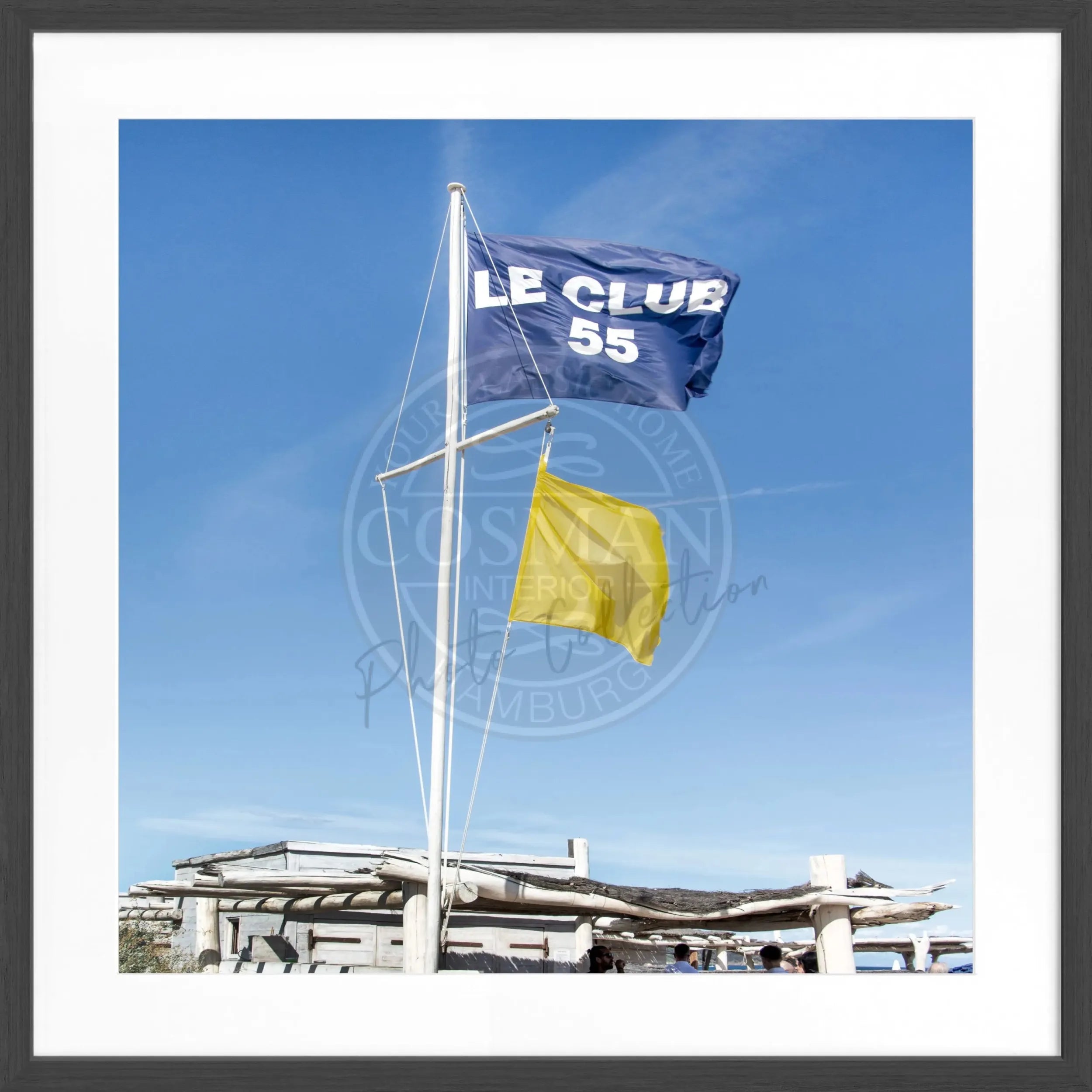 Schwarz-weiß Poster mit Rahmen ’Le Club 55’ Saint Tropez von Cosman-Photocollection, quadratisches 55x55cm Wandbild