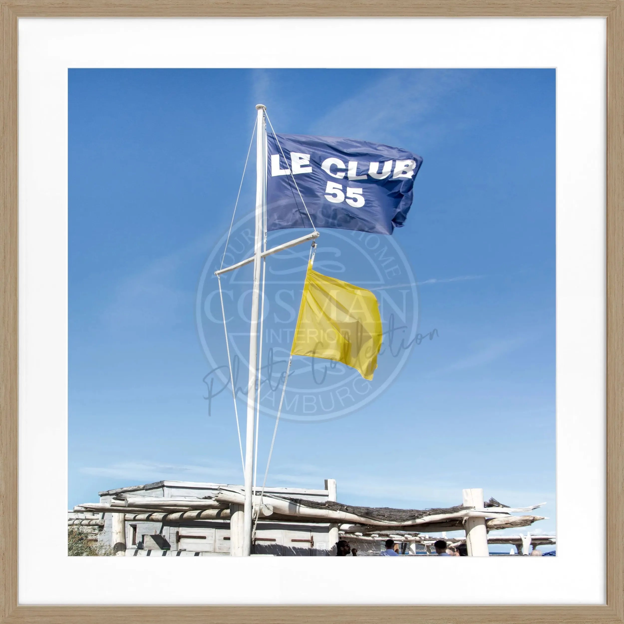 Schwarz-weiß Poster mit Rahmen ’Le Club 55’ Saint Tropez, quadratisch 55x55cm, von Cosman-Photocollection.