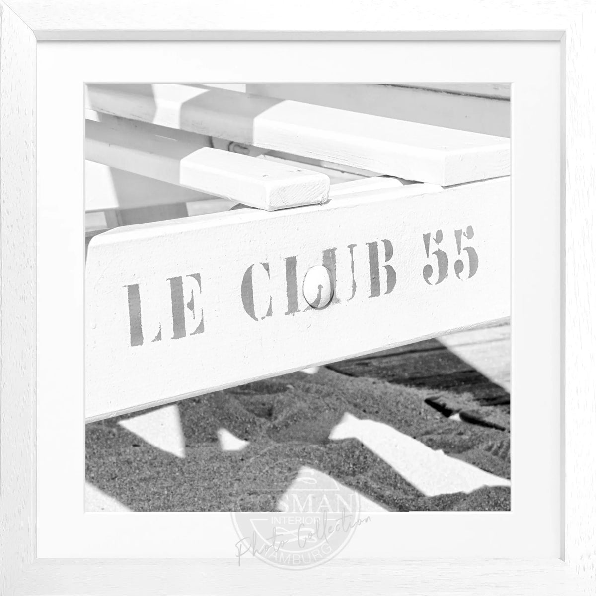 Schwarz-weiß Poster mit Rahmen von Cosman-Photocollection, Motiv ’Le Club 55’ in Saint Tropez, quadratisch 55x55 cm.