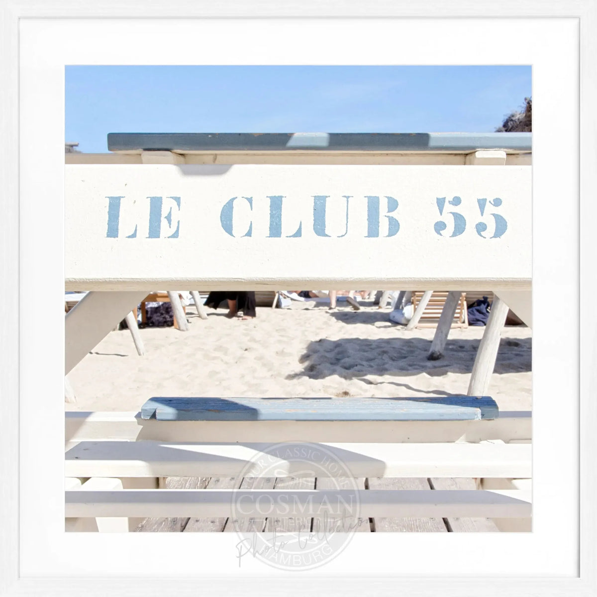 Schwarz-weiß Poster mit Rahmen ’Le Club 55’ Saint Tropez von Cosman-Photocollection, quadratisch 55x55 cm, modernes Wandbild