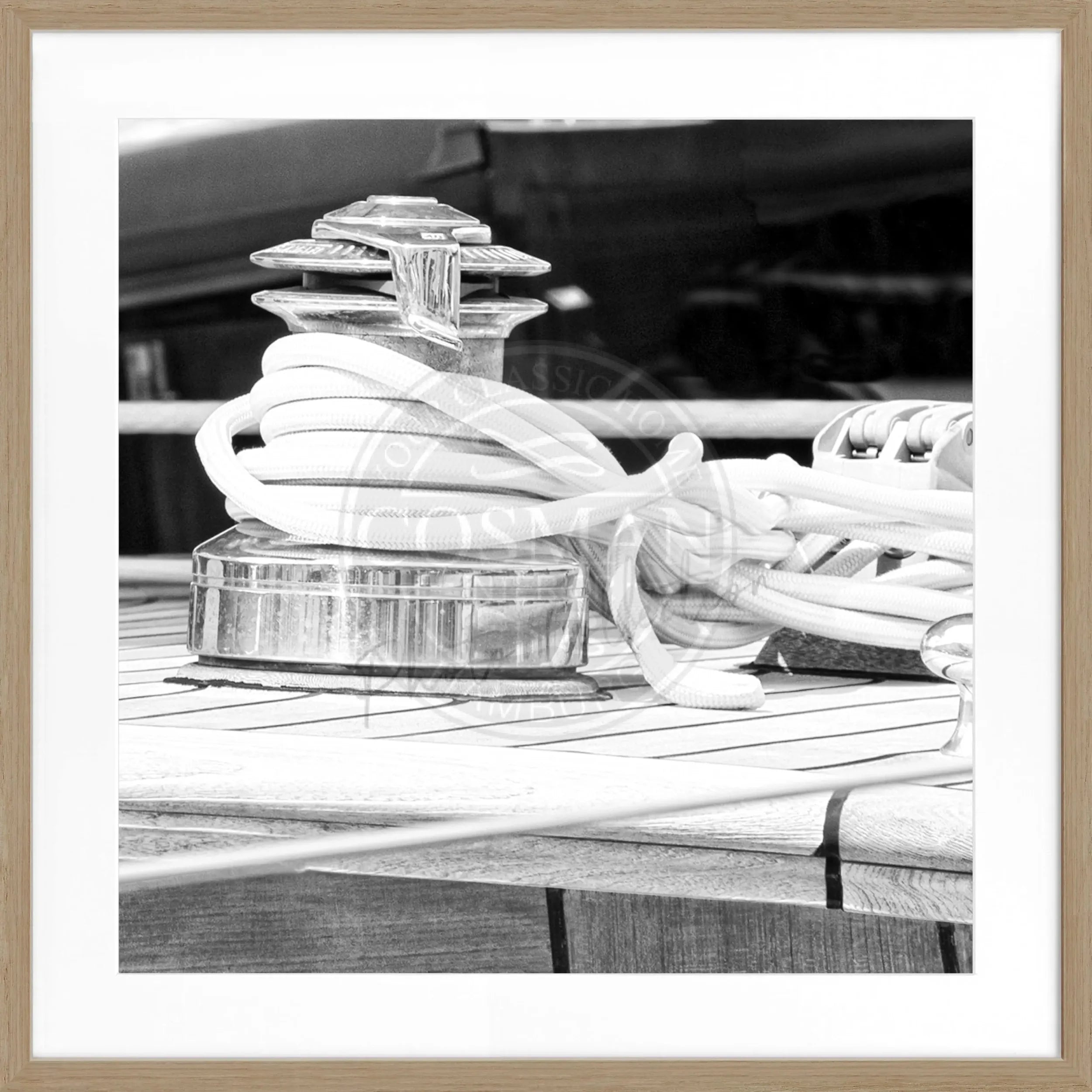 Schwarzweiß Poster mit Rahmen ’Sailing’ von Cosman-Photocollection, Motiv von Saint Tropez, quadratisch 55x55cm