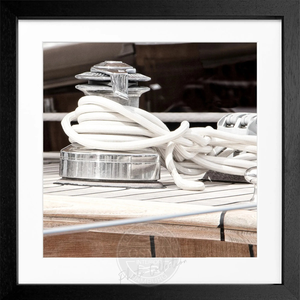 Schwarzer quadratischer Poster mit Rahmen 'Sailing' von Cosman-Photocollection, Saint Tropez Motiv in Schwarz-Weiß, 55x55cm