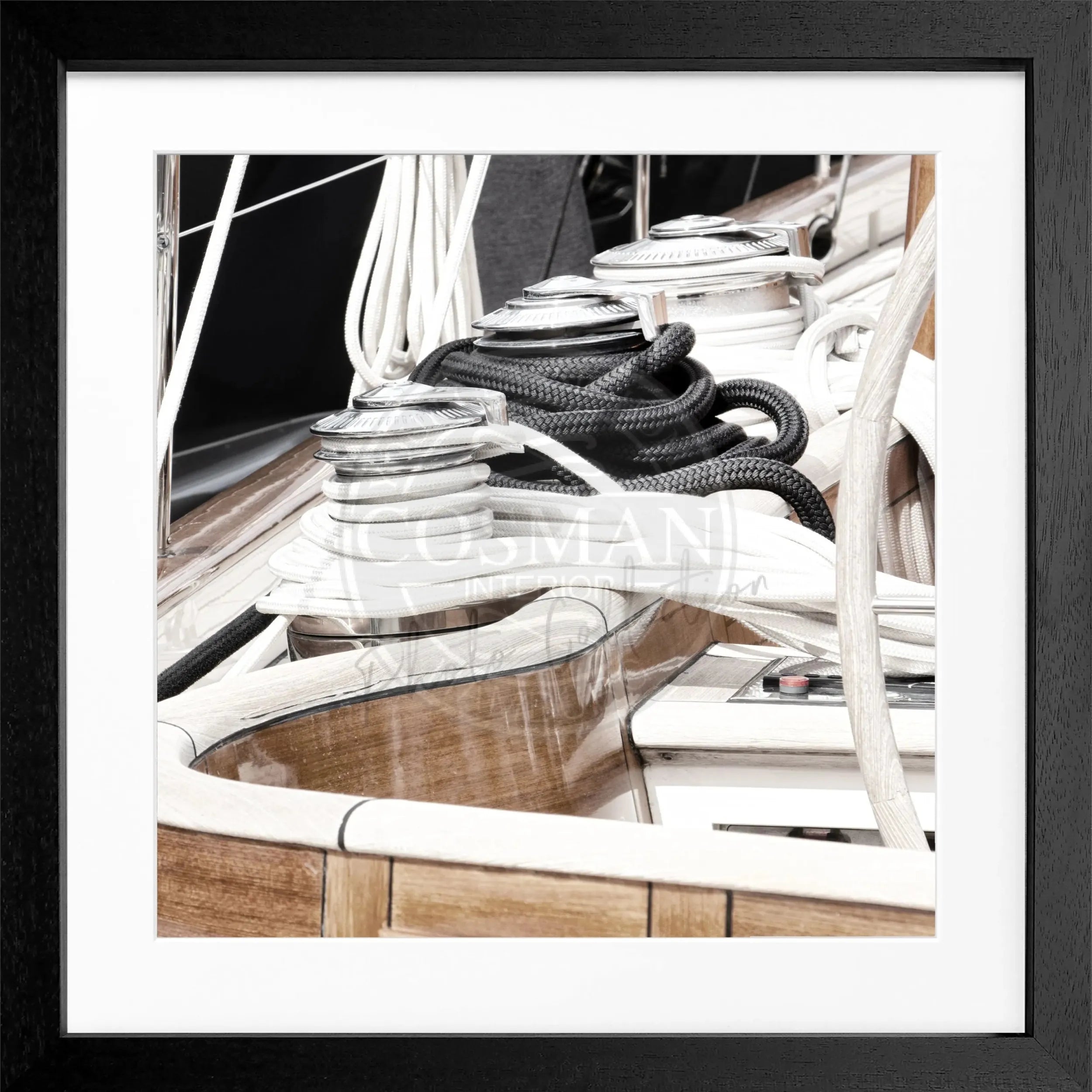 Schwarz-weiß Poster mit Rahmen, Segelboot in Saint Tropez, Cosman-Photocollection, quadratisches Format 55x55cm