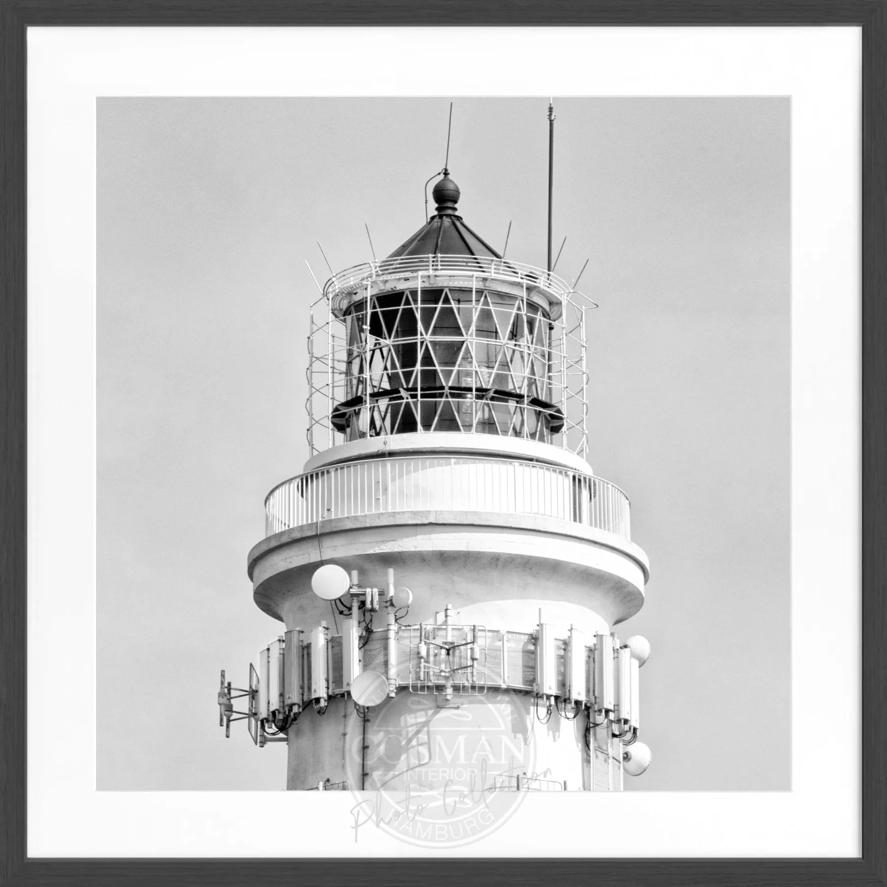 Schwarz-weiß Poster mit Rahmen von Cosman-Photocollection, Leuchtturm Kampen Sylt, quadratisch 55x55 cm, dekoratives Wandbild