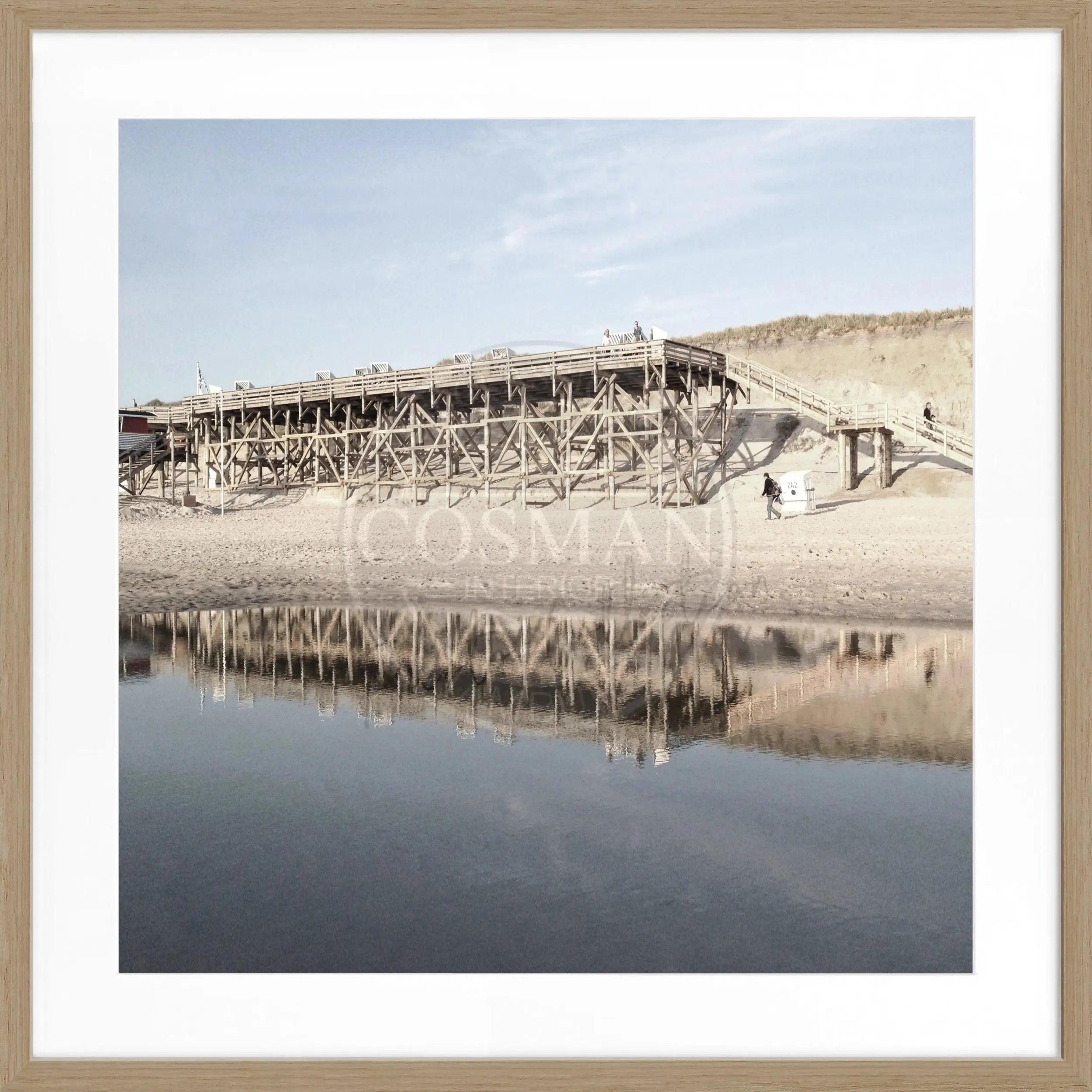 Schwarz-weiß Poster mit Rahmen von Sylt, Kampen Strand, quadratisch, 55x55cm, von Cosman-Photocollection