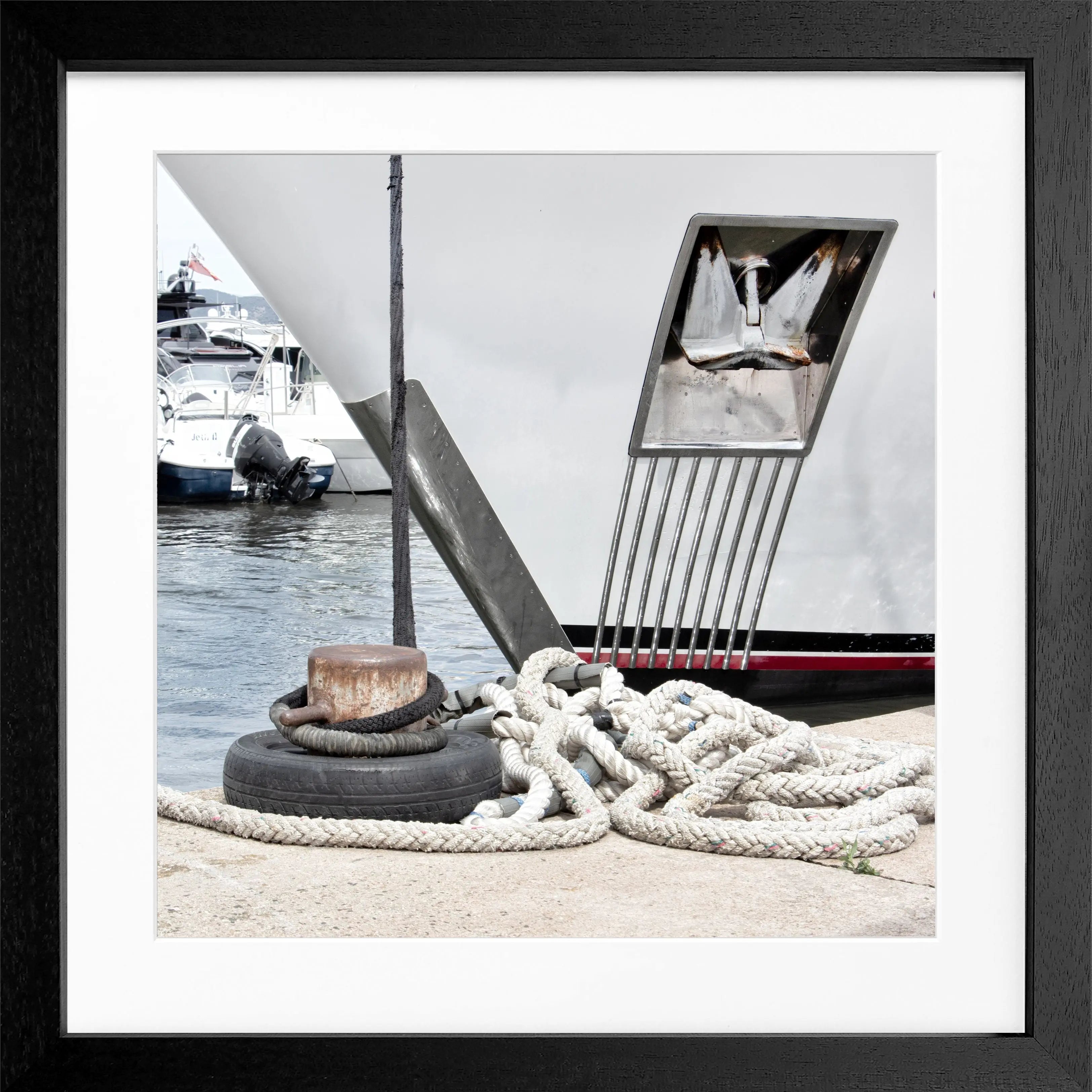 Schwarz-weiß Poster mit Rahmen von Cosman-Photocollection, Yacht-Motiv, quadratisch, 55x55cm, Saint Tropez ST34Q